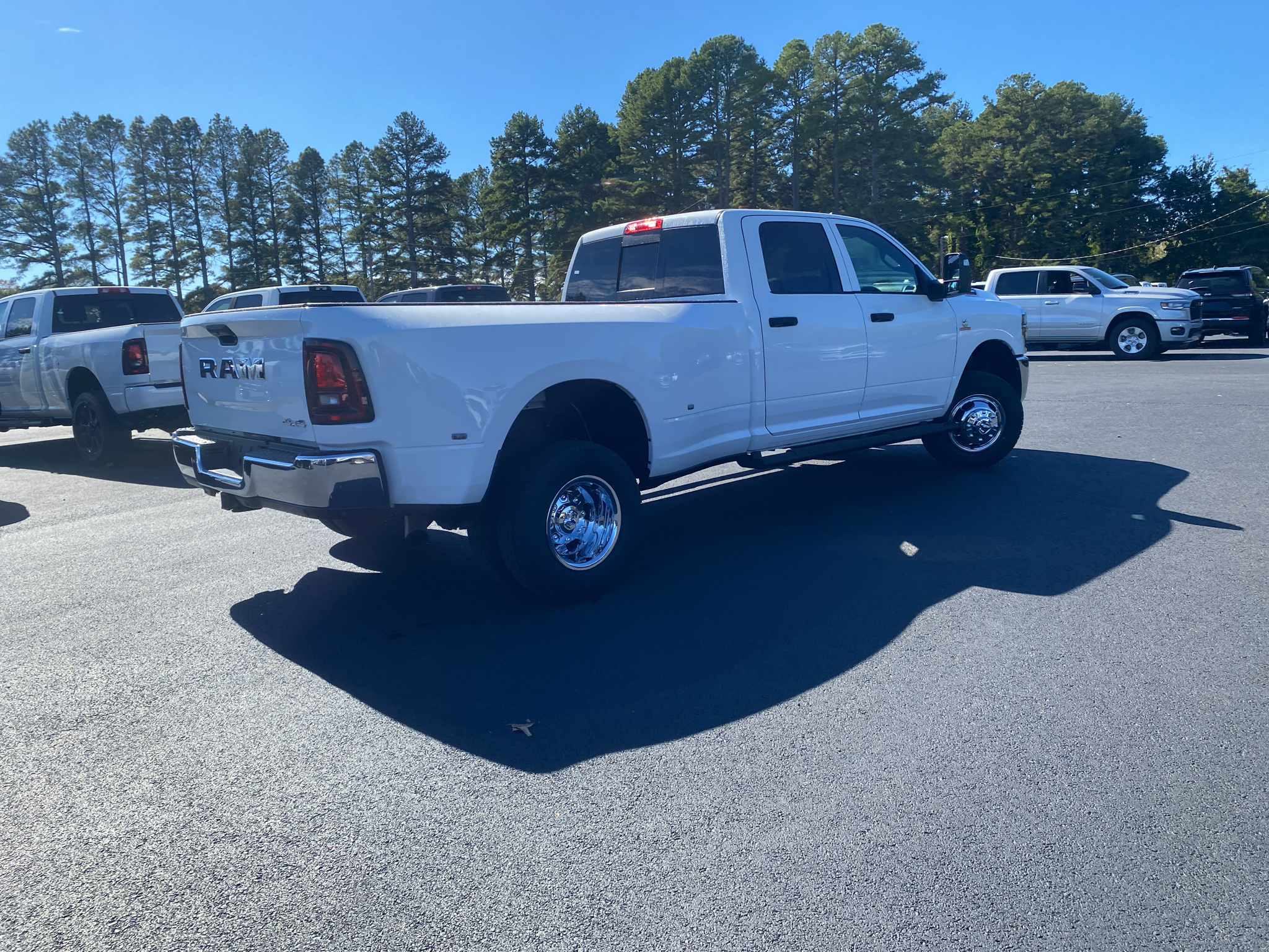 2027 Ram 3500 Tradesman photo 5