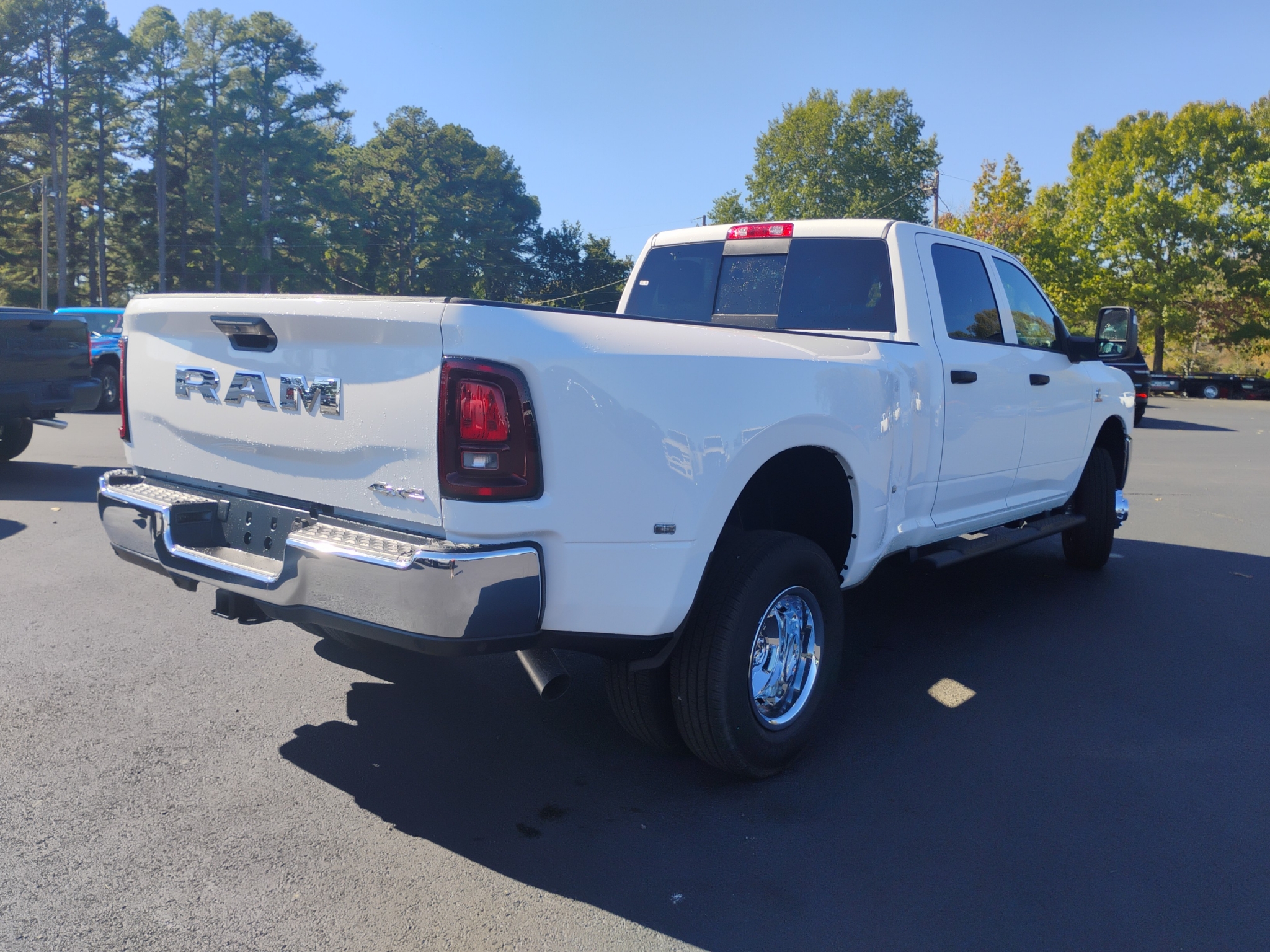2027 Ram 3500 Tradesman photo 5