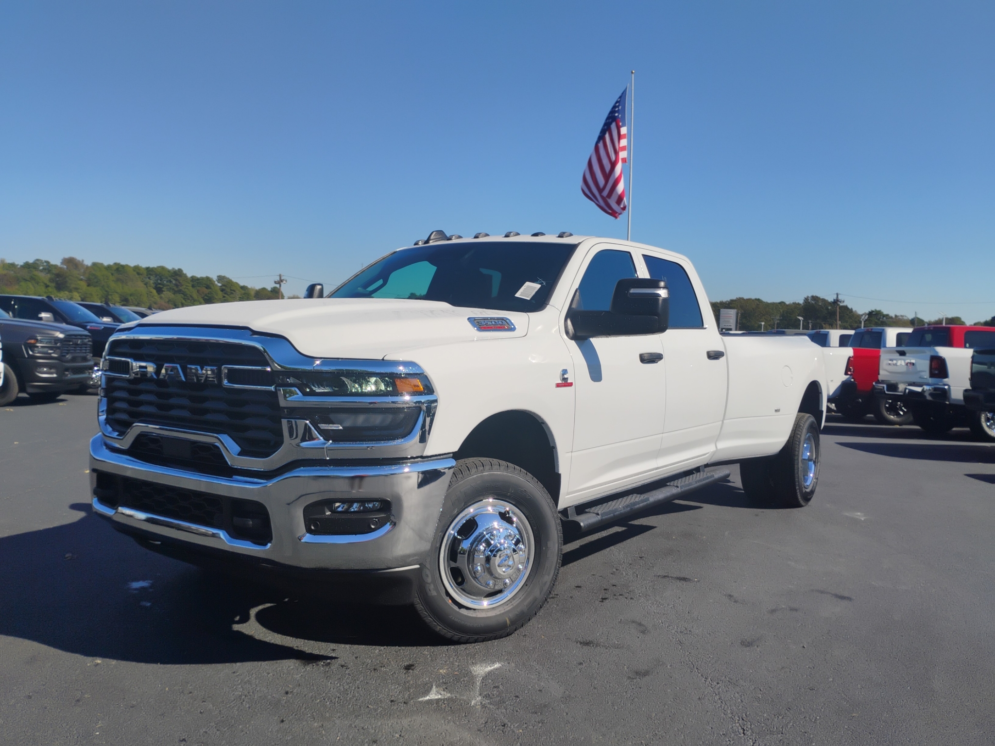 2027 Ram 3500 Tradesman photo 1