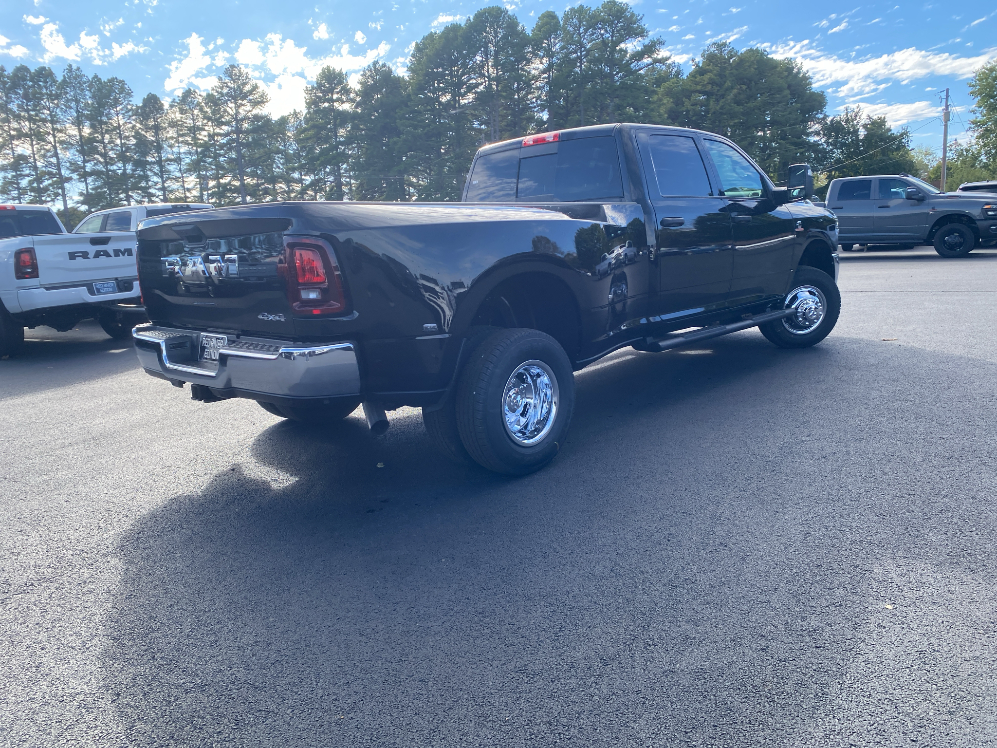 2027 Ram 3500 Tradesman photo 5