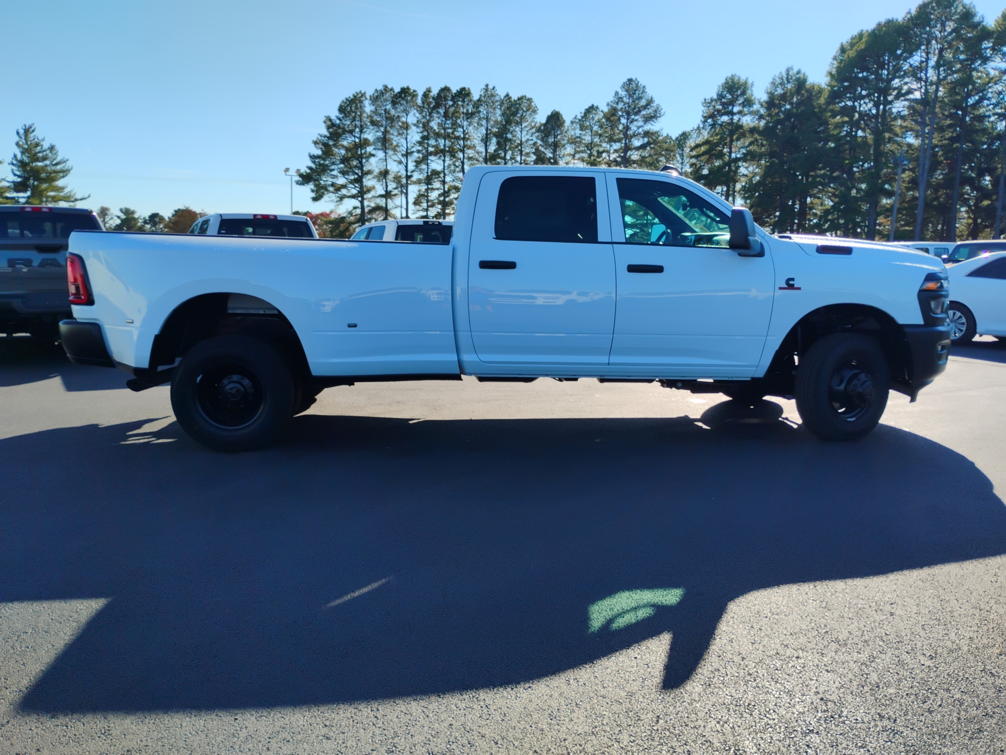 2027 Ram 3500 Tradesman photo 4