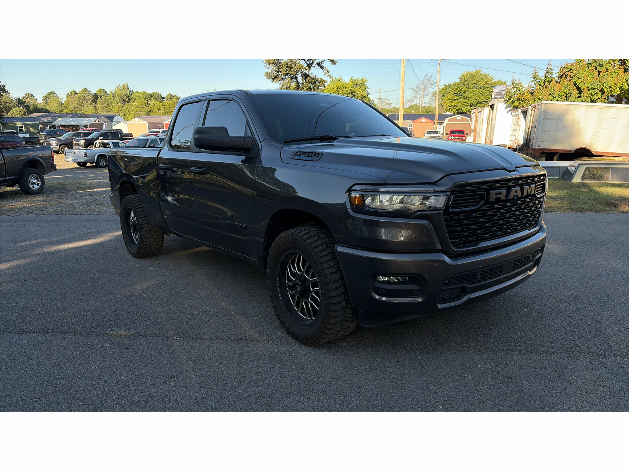 2025 Ram 1500 Tradesman photo 2