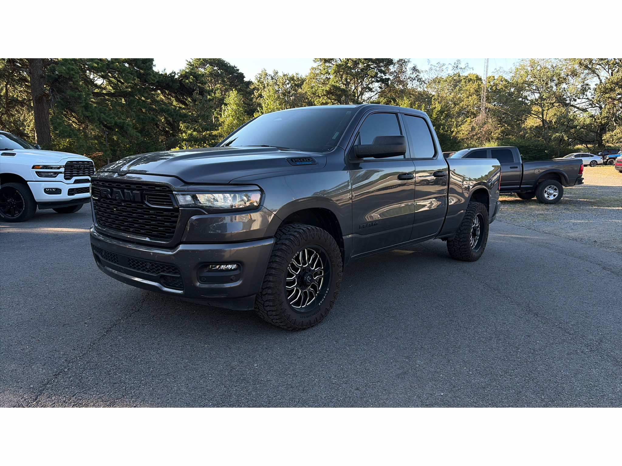 2025 Ram 1500 Tradesman photo 1