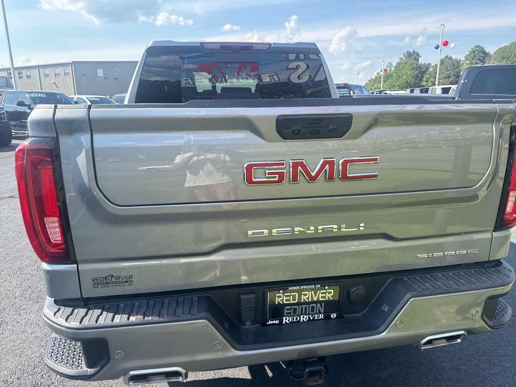 2024 GMC Sierra Denali photo 5