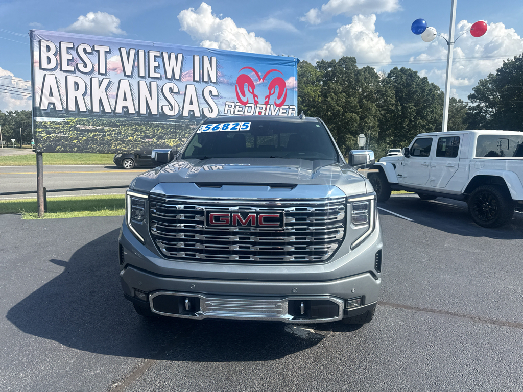 2024 GMC Sierra Denali photo 2