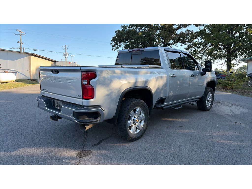 2023 Chevrolet Silverado LTZ photo 3