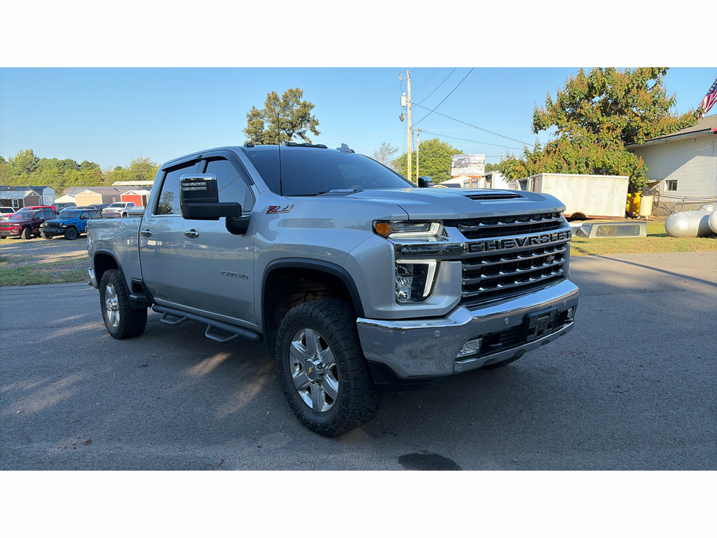 2023 Chevrolet Silverado LTZ photo 2