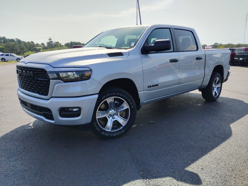 2026 Ram 1500 Express photo 1