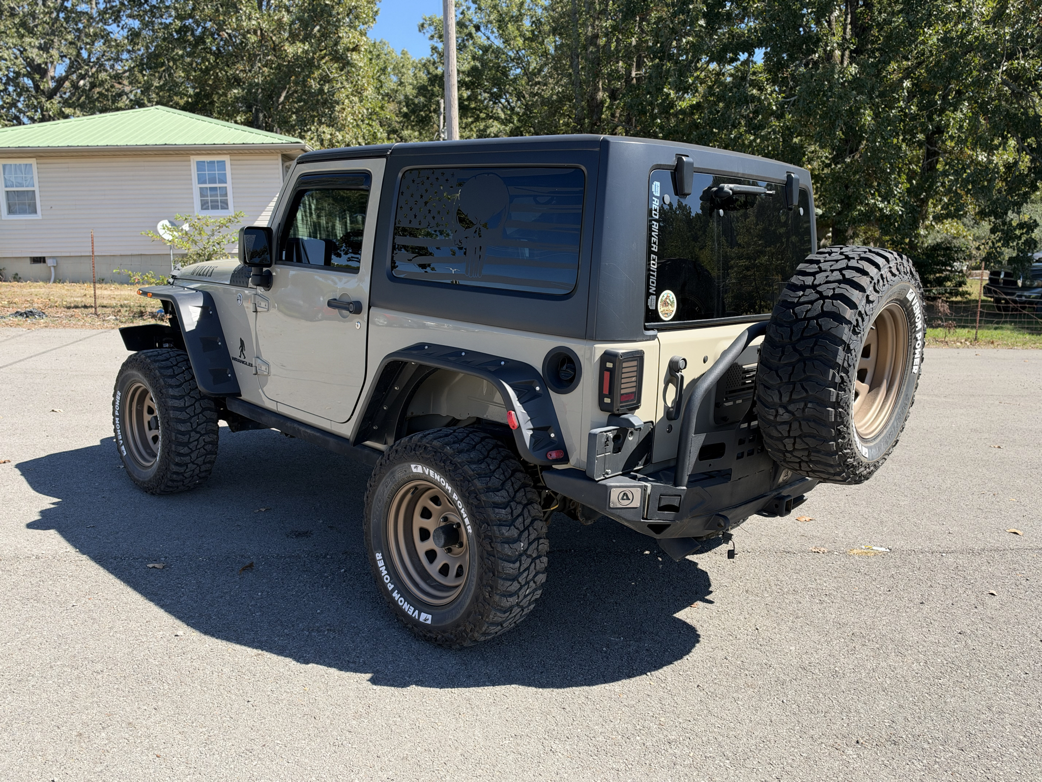 2017 Jeep Wrangler Willys Wheeler photo 4
