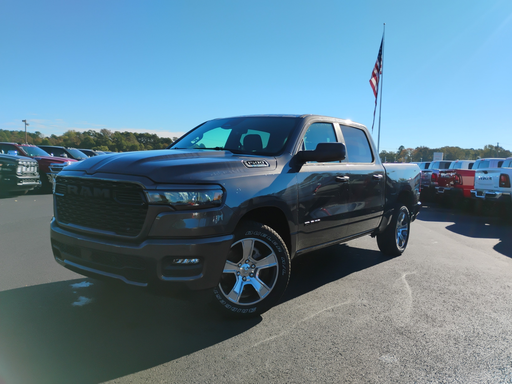 2026 Ram 1500 Express photo 1