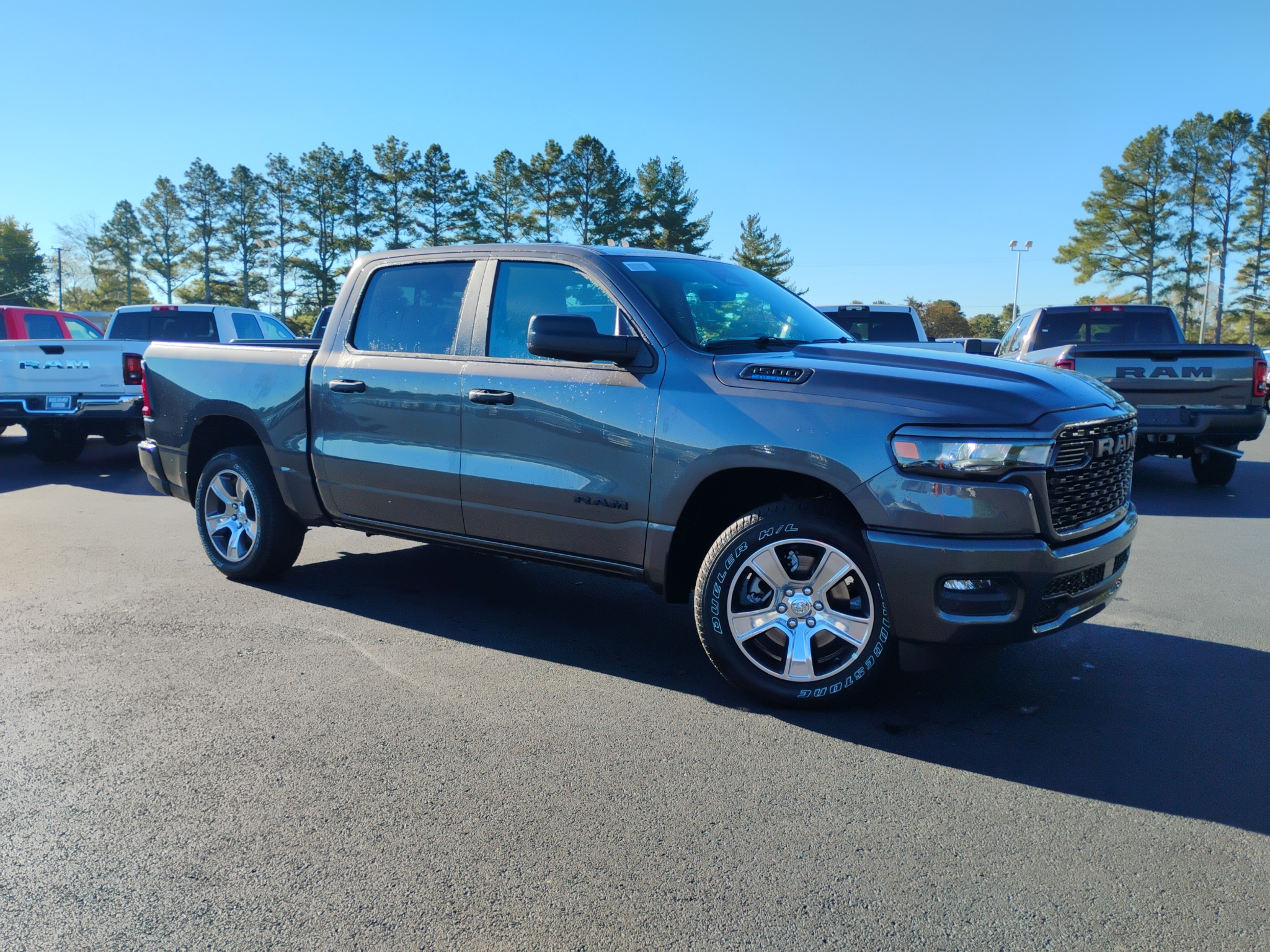 2026 Ram 1500 Express photo 3