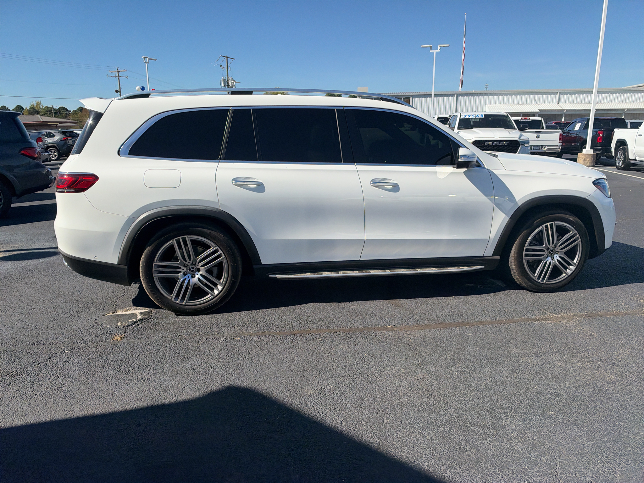 2021 Mercedes-Benz GLS 450 4MATIC photo 4