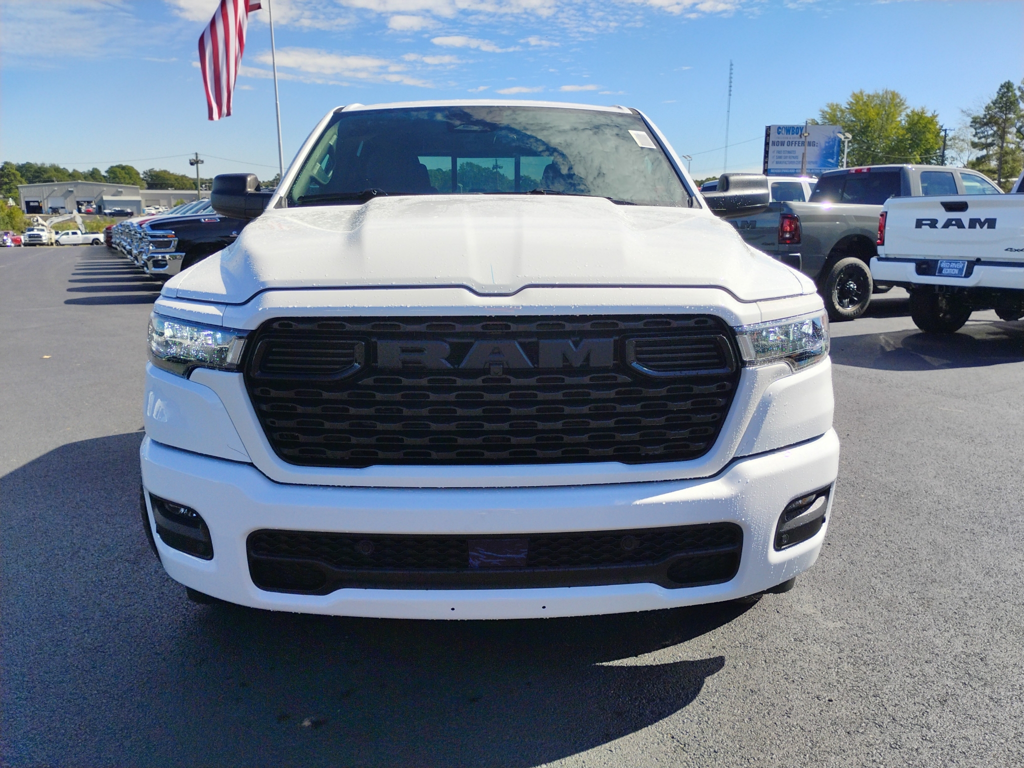 2027 Ram 1500 Express photo 2