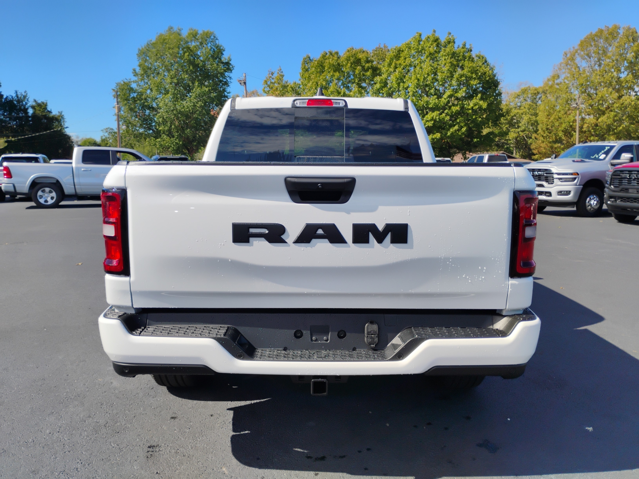 2027 Ram 1500 Express photo 6
