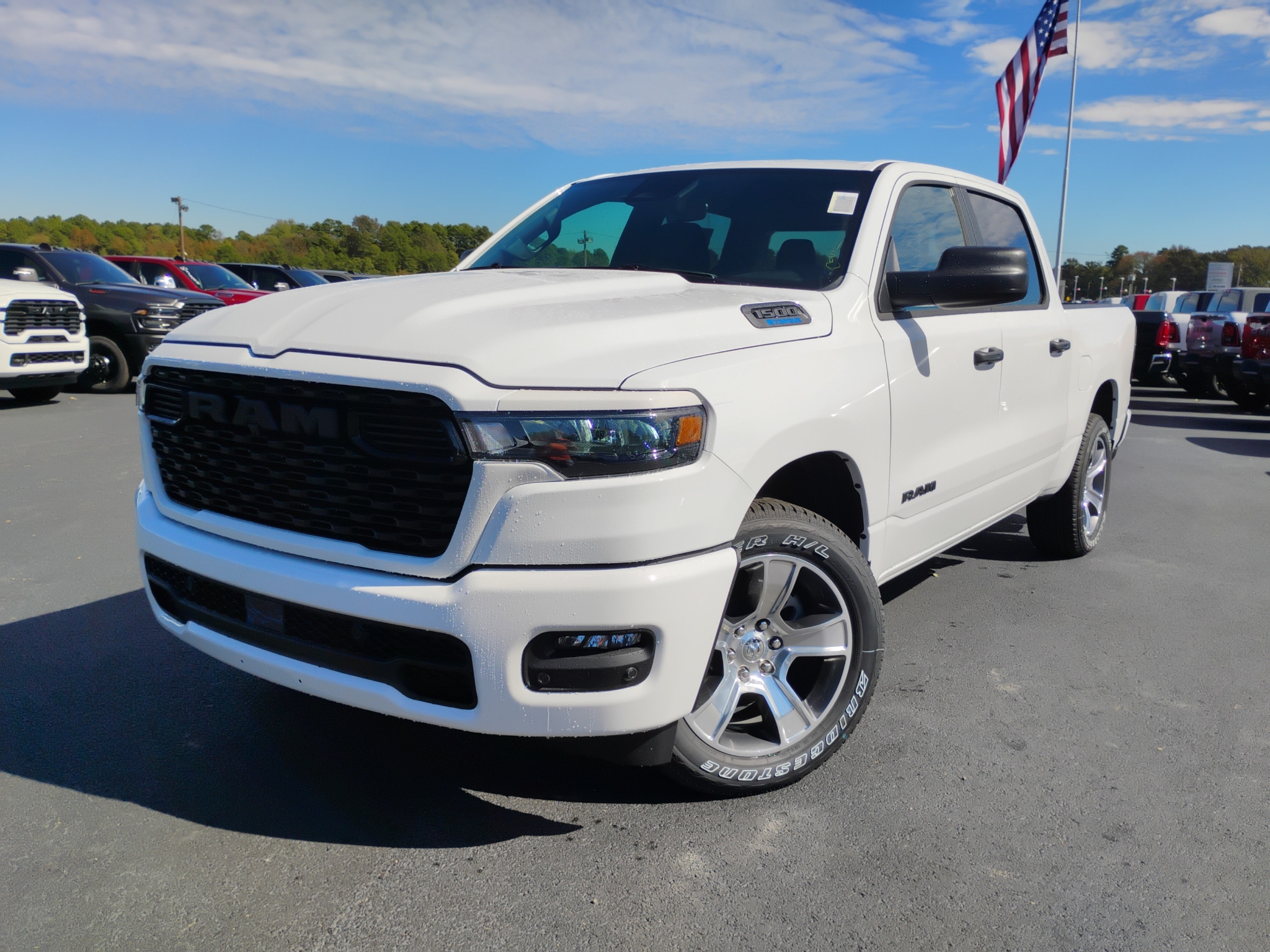 2027 Ram 1500 Express photo 1