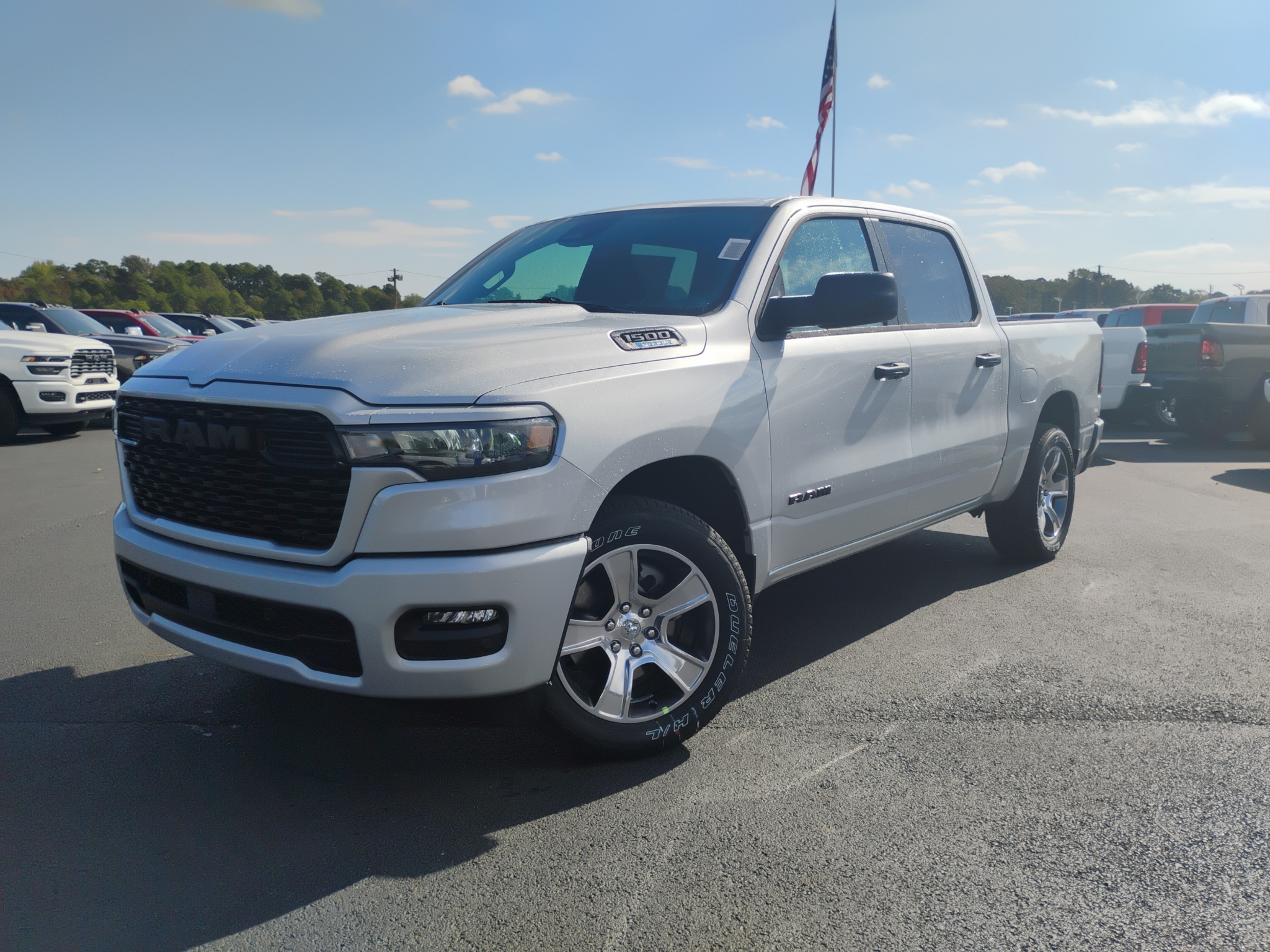 2027 Ram 1500 Express photo 1