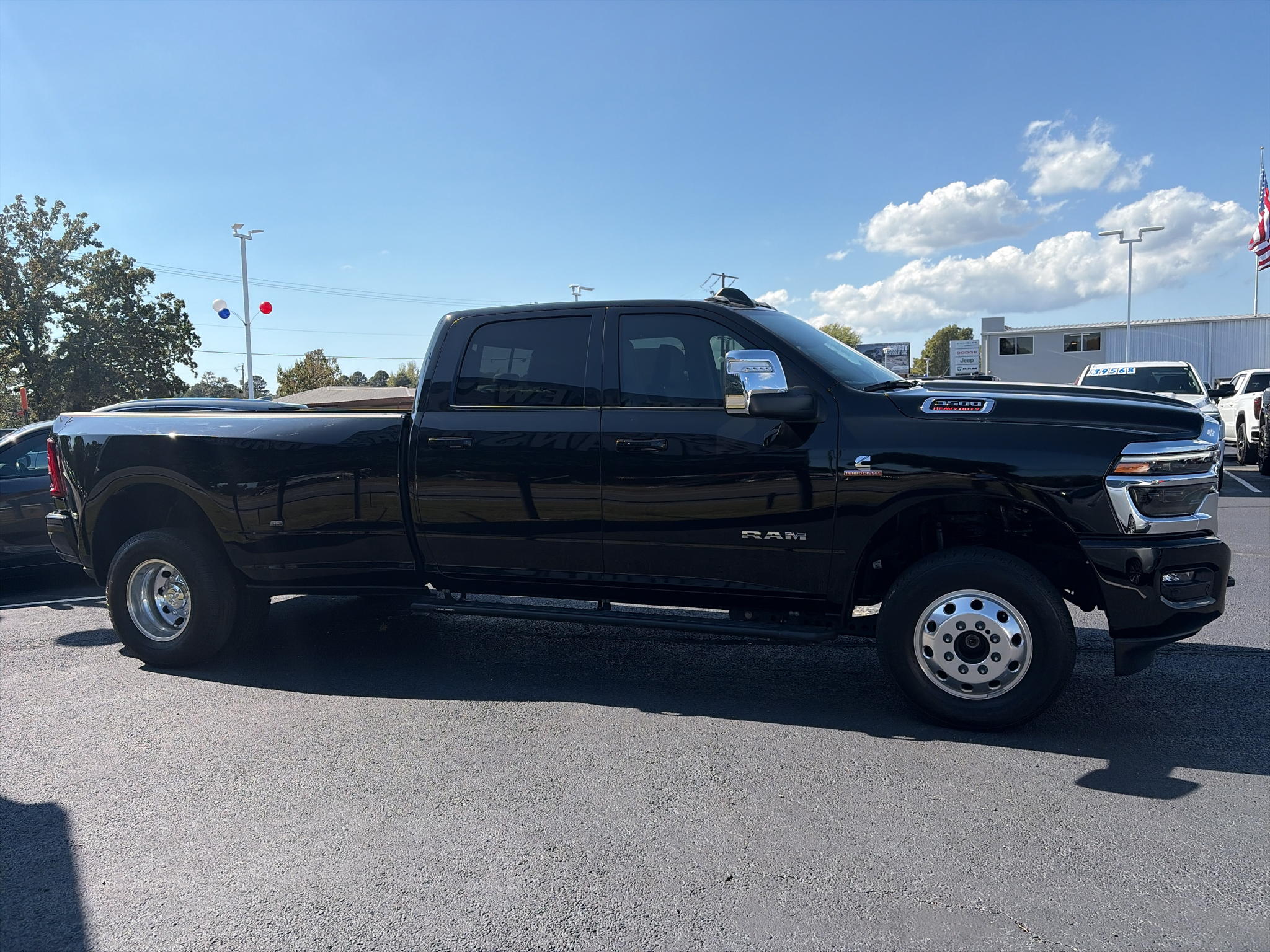 2025 Ram 3500 Laramie photo 4