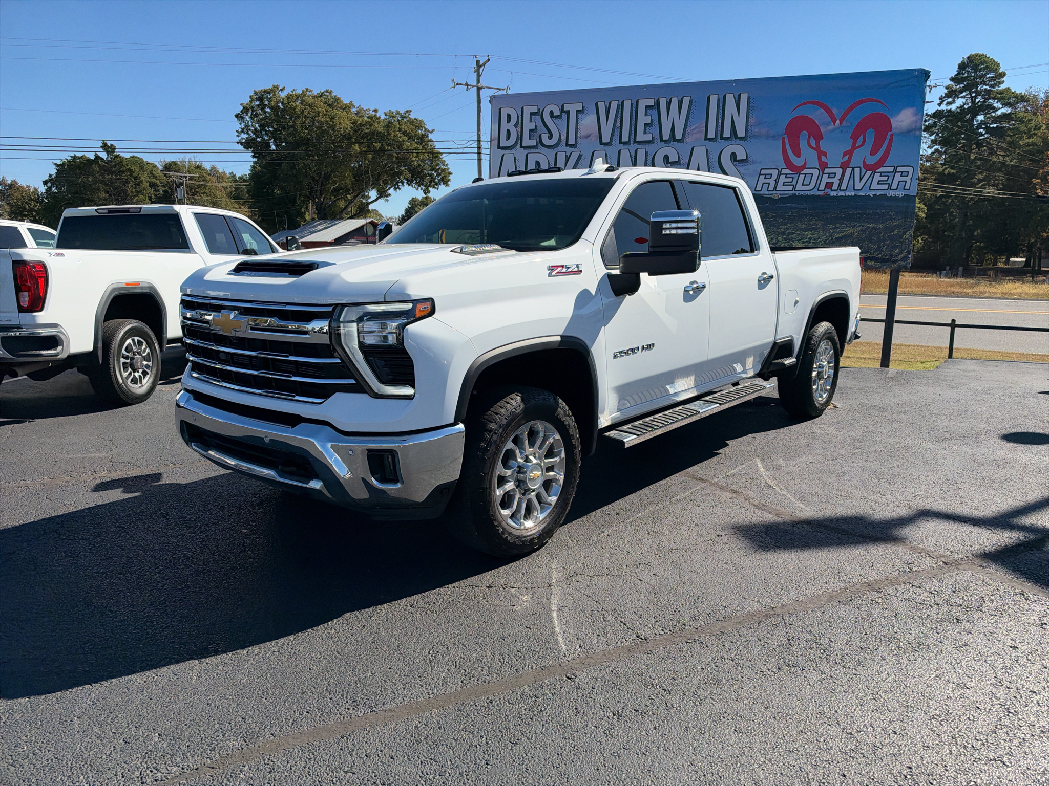 2025 Chevrolet Silverado LTZ photo 1