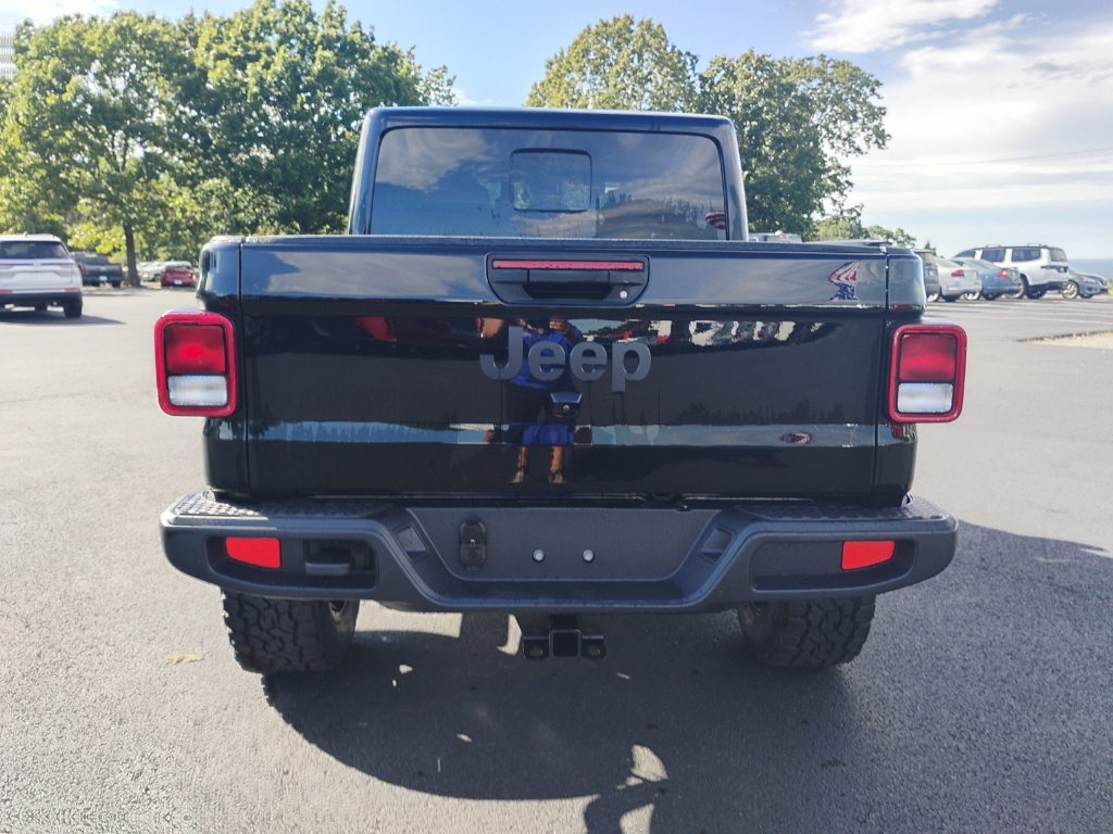 2025 Jeep Gladiator Sport S photo 6