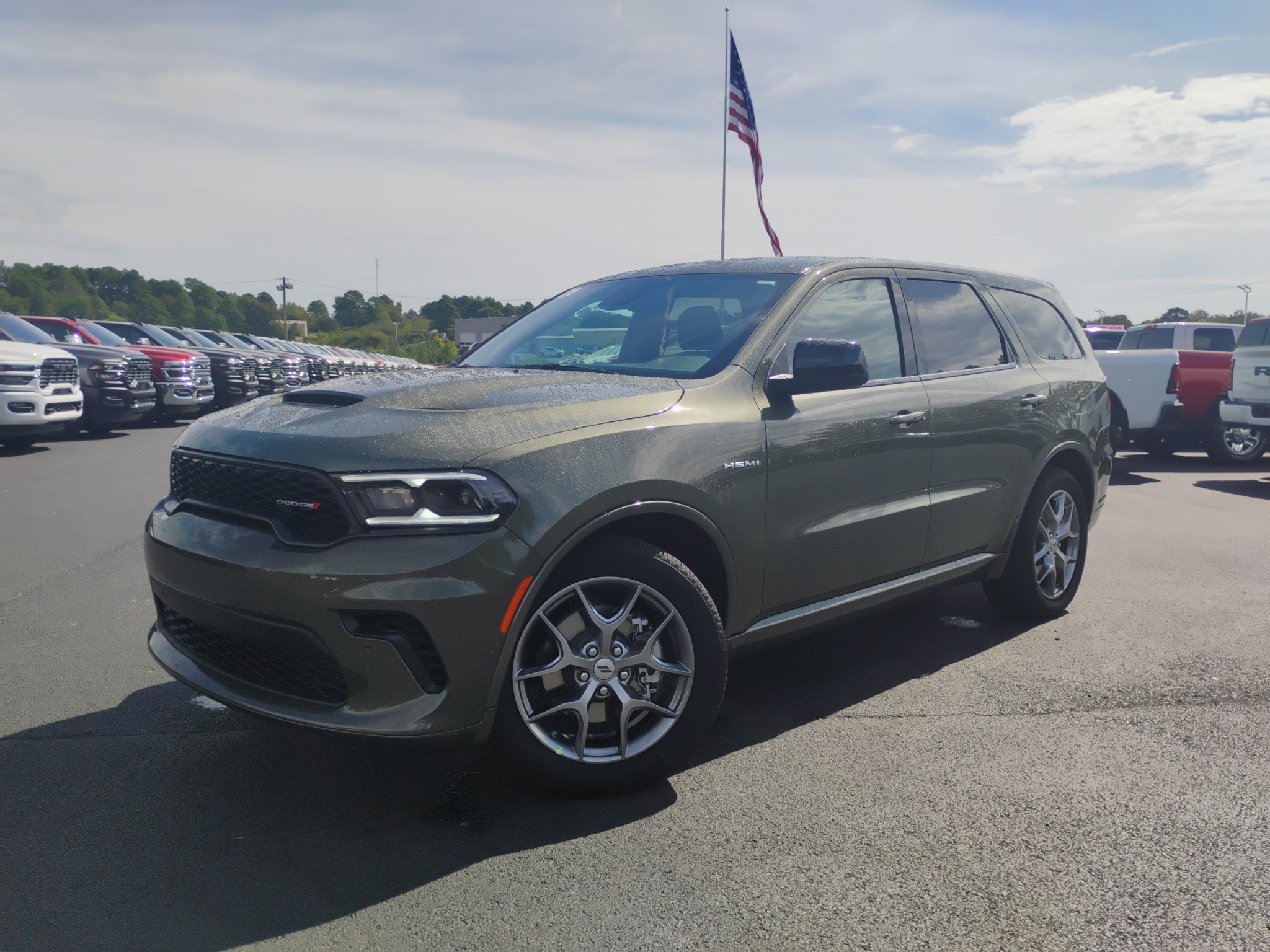 2027 Dodge Durango GT HEMI photo 1
