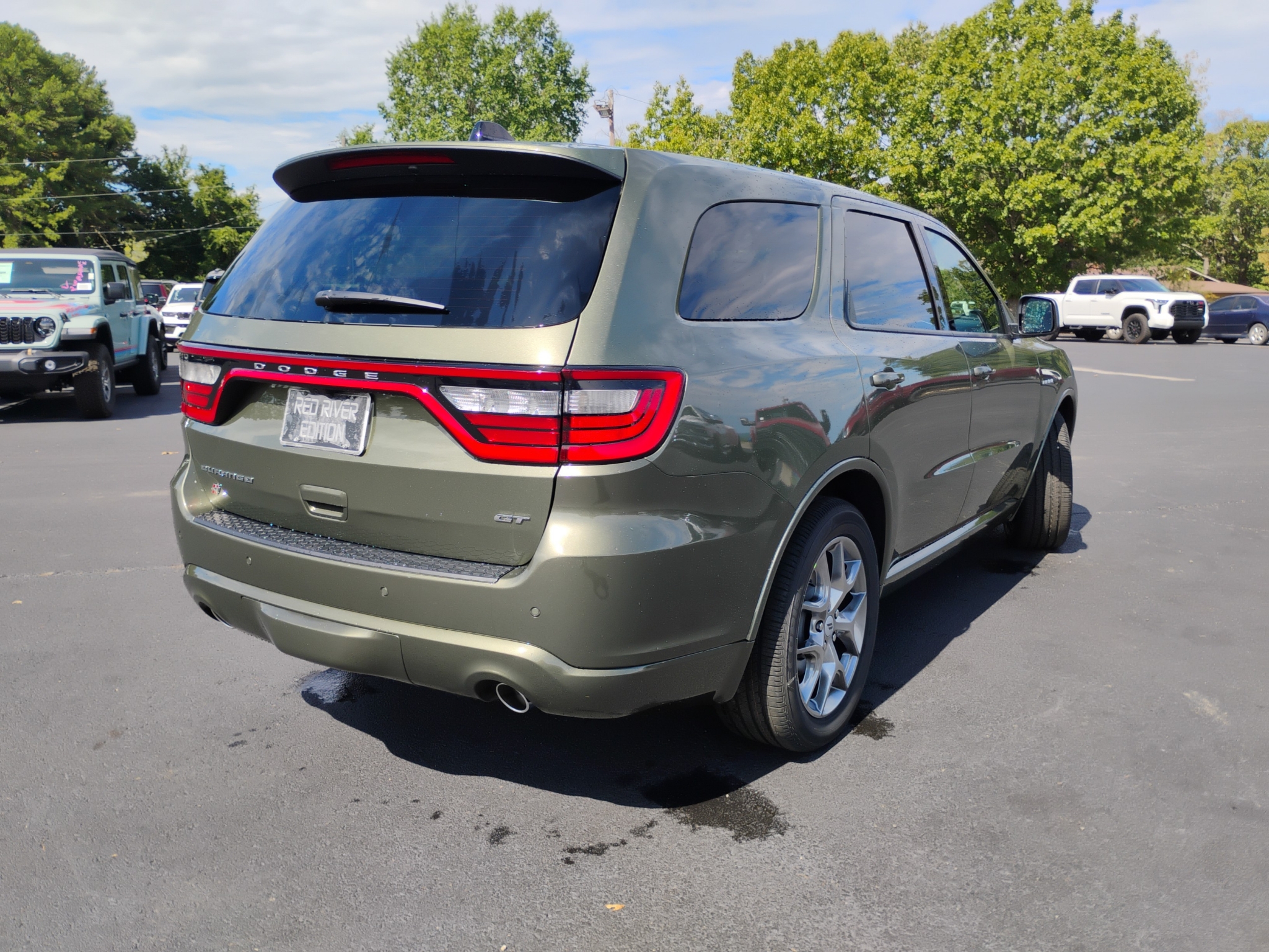 2027 Dodge Durango GT HEMI photo 5