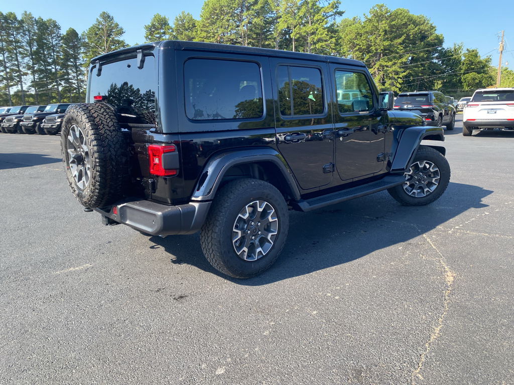2027 Jeep Wrangler Sahara photo 5