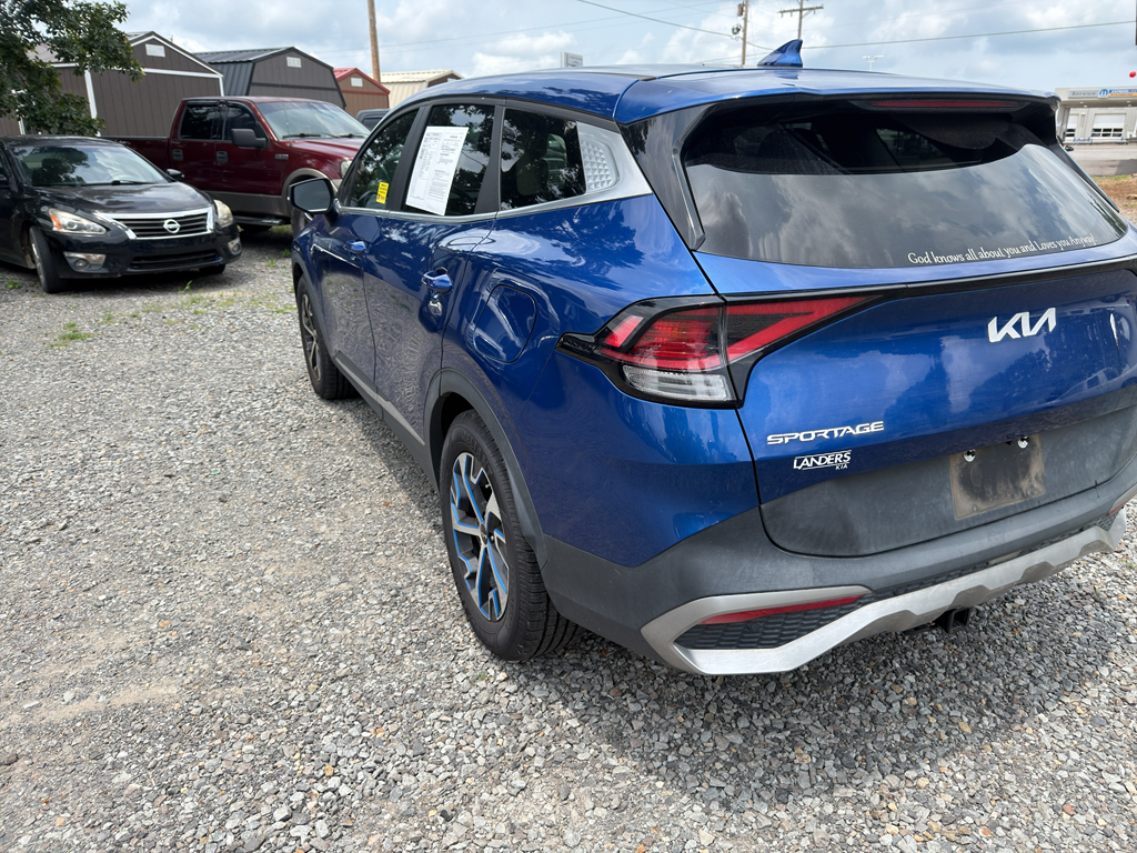 2023 Kia Sportage EX photo 4