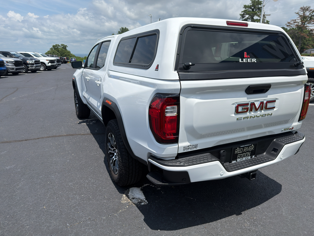 2025 Gmc Canyon representative vehicle photo
