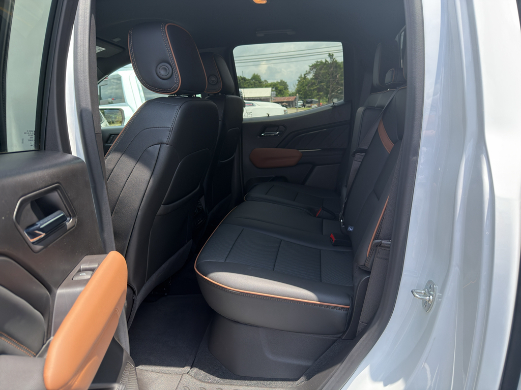 2025 Gmc Canyon representative vehicle photo