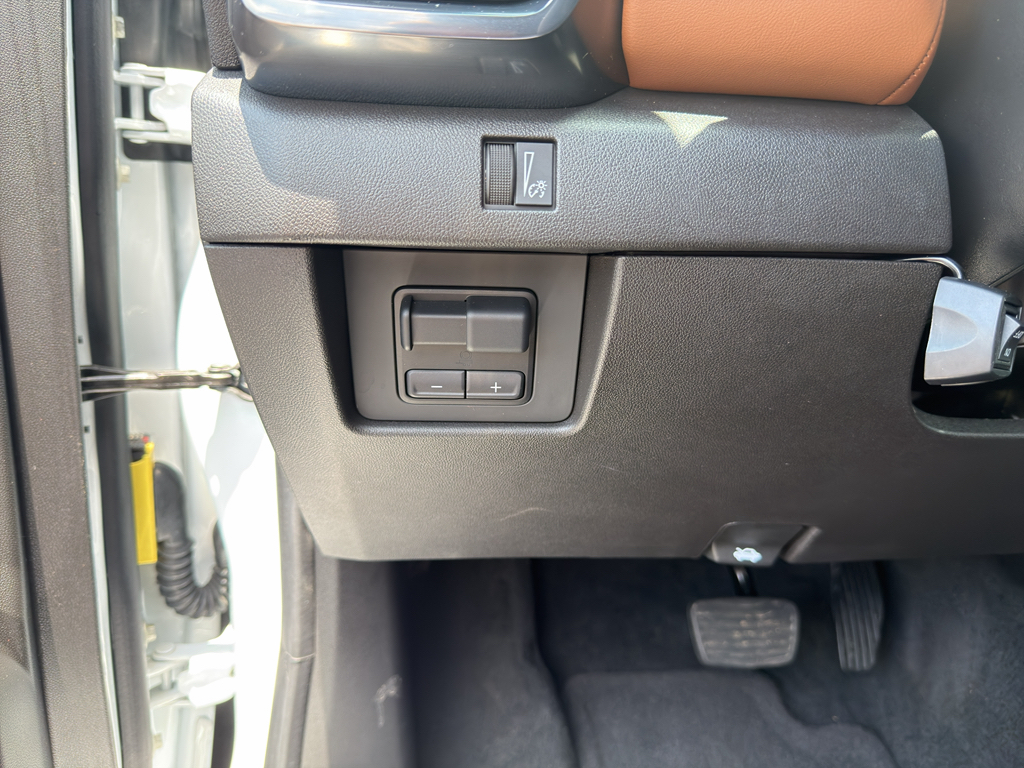 2025 Gmc Canyon representative vehicle photo