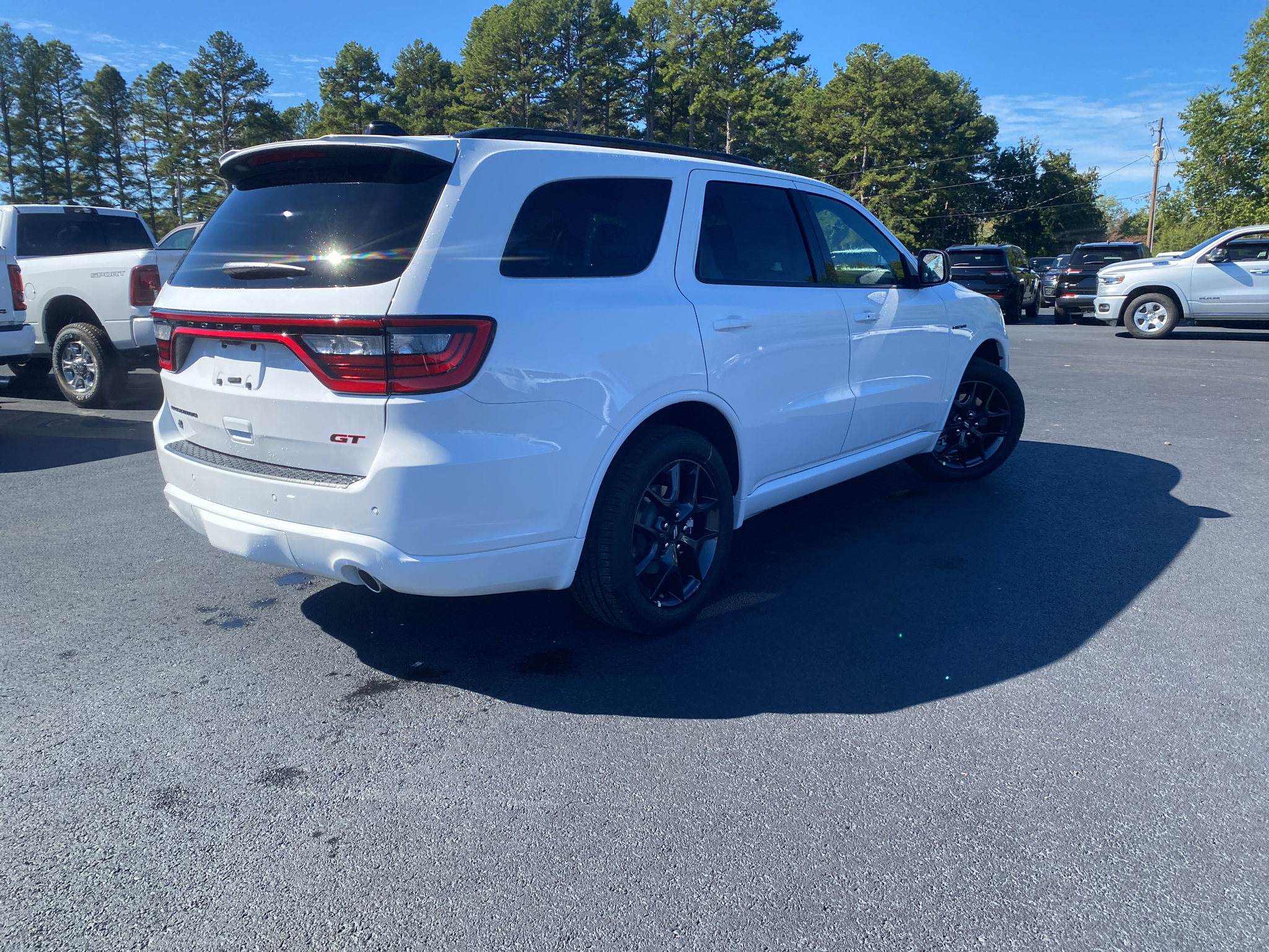 2027 Dodge Durango GT Premium HEMI photo 5