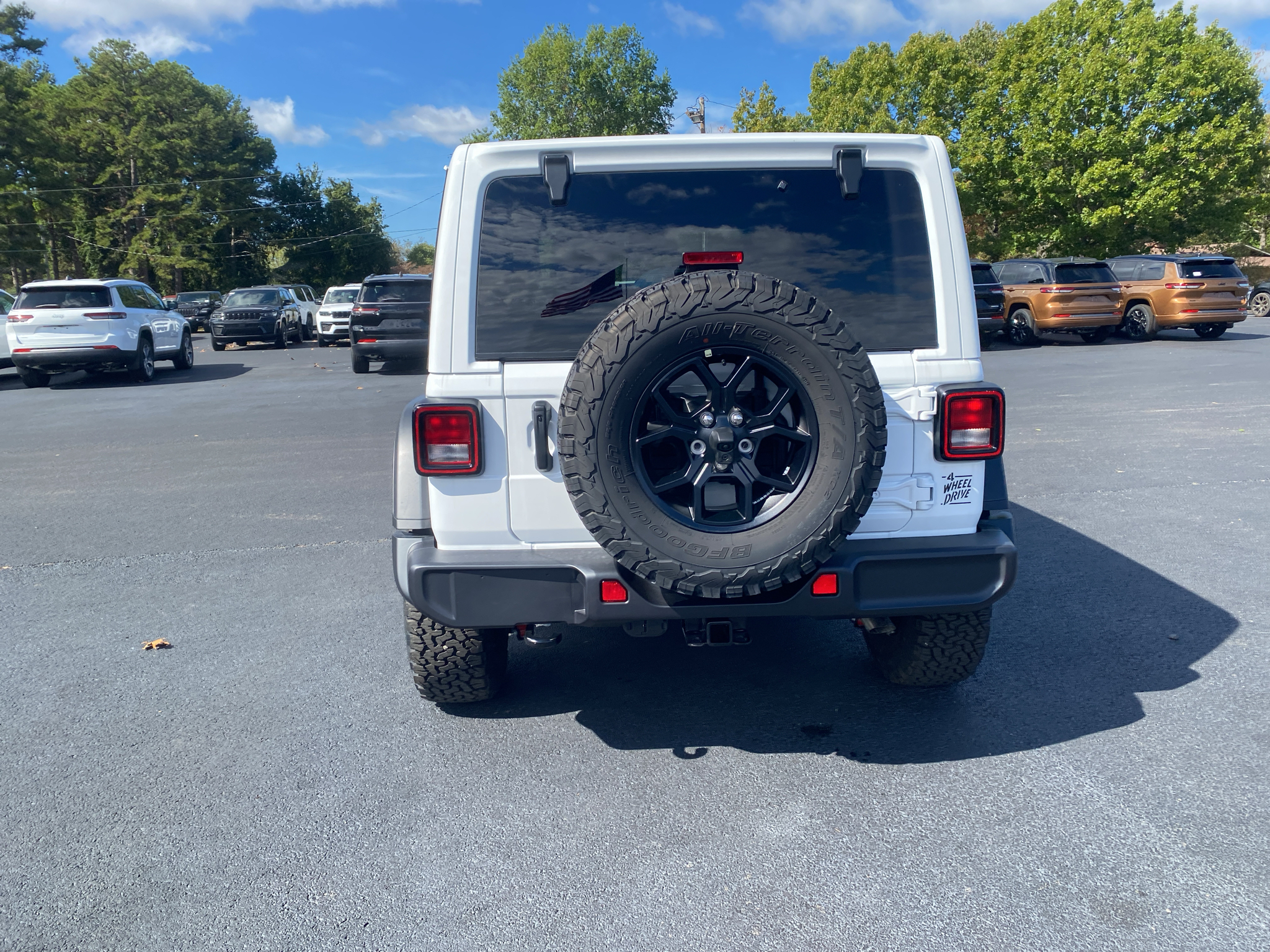 2027 Jeep Wrangler Willys photo 6