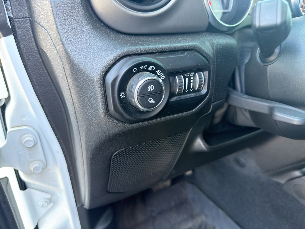2021 Jeep Gladiator representative vehicle photo