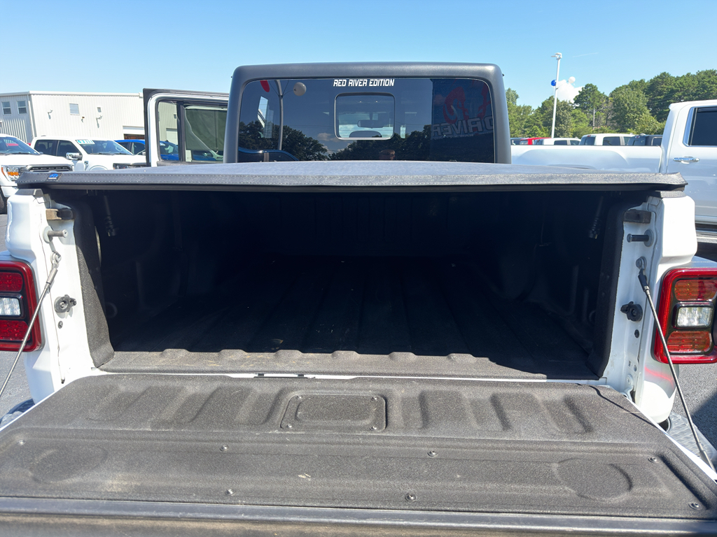 2021 Jeep Gladiator representative vehicle photo