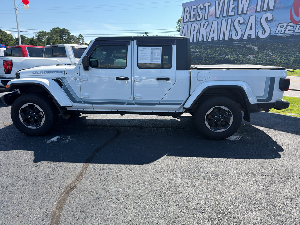 2021 Jeep Gladiator representative vehicle photo