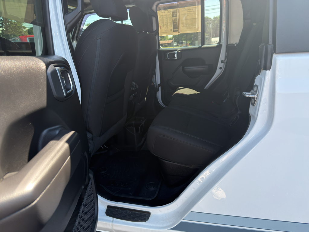 2021 Jeep Gladiator representative vehicle photo