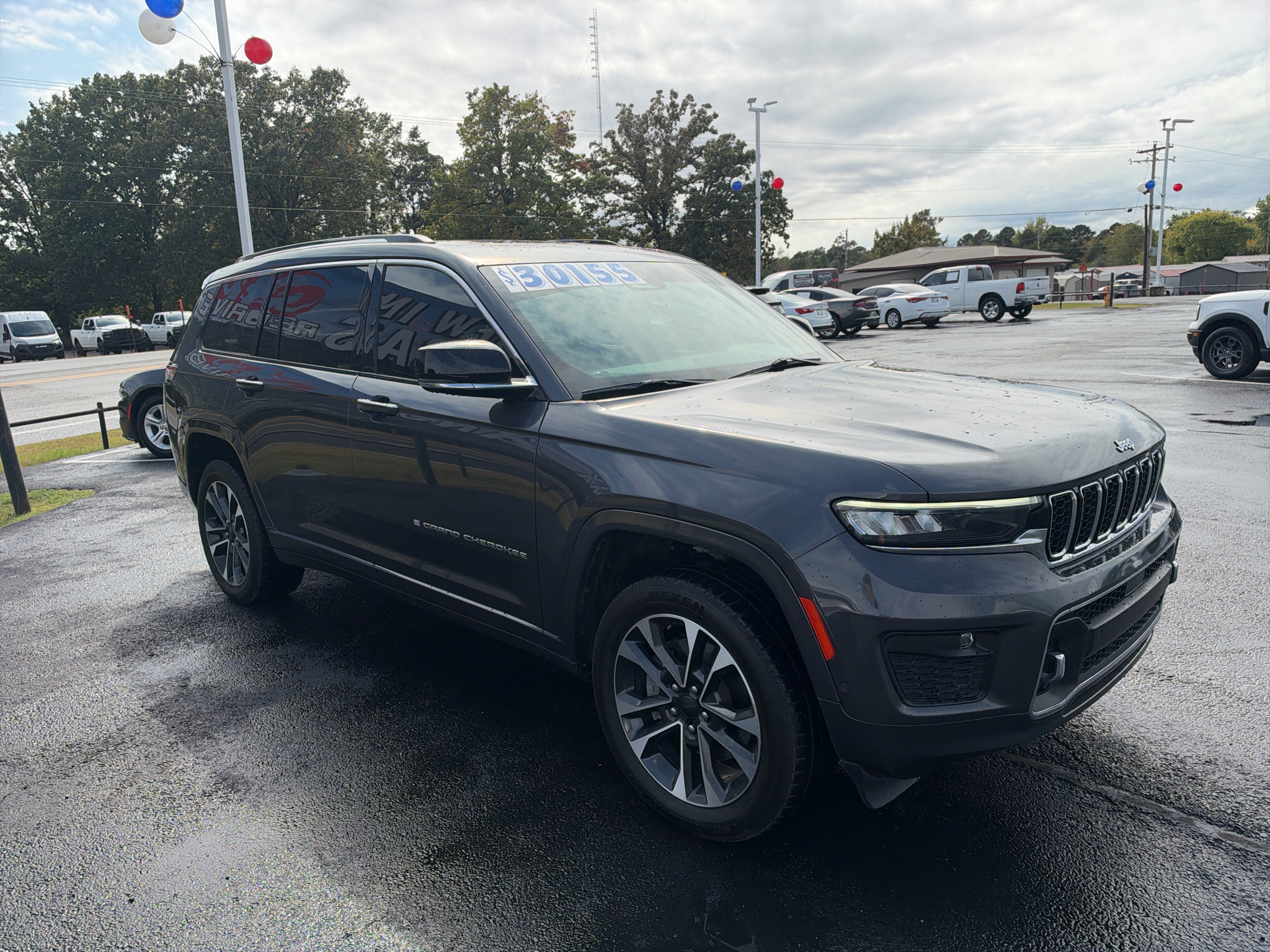 2022 Jeep Grand Cherokee L Overland photo 3