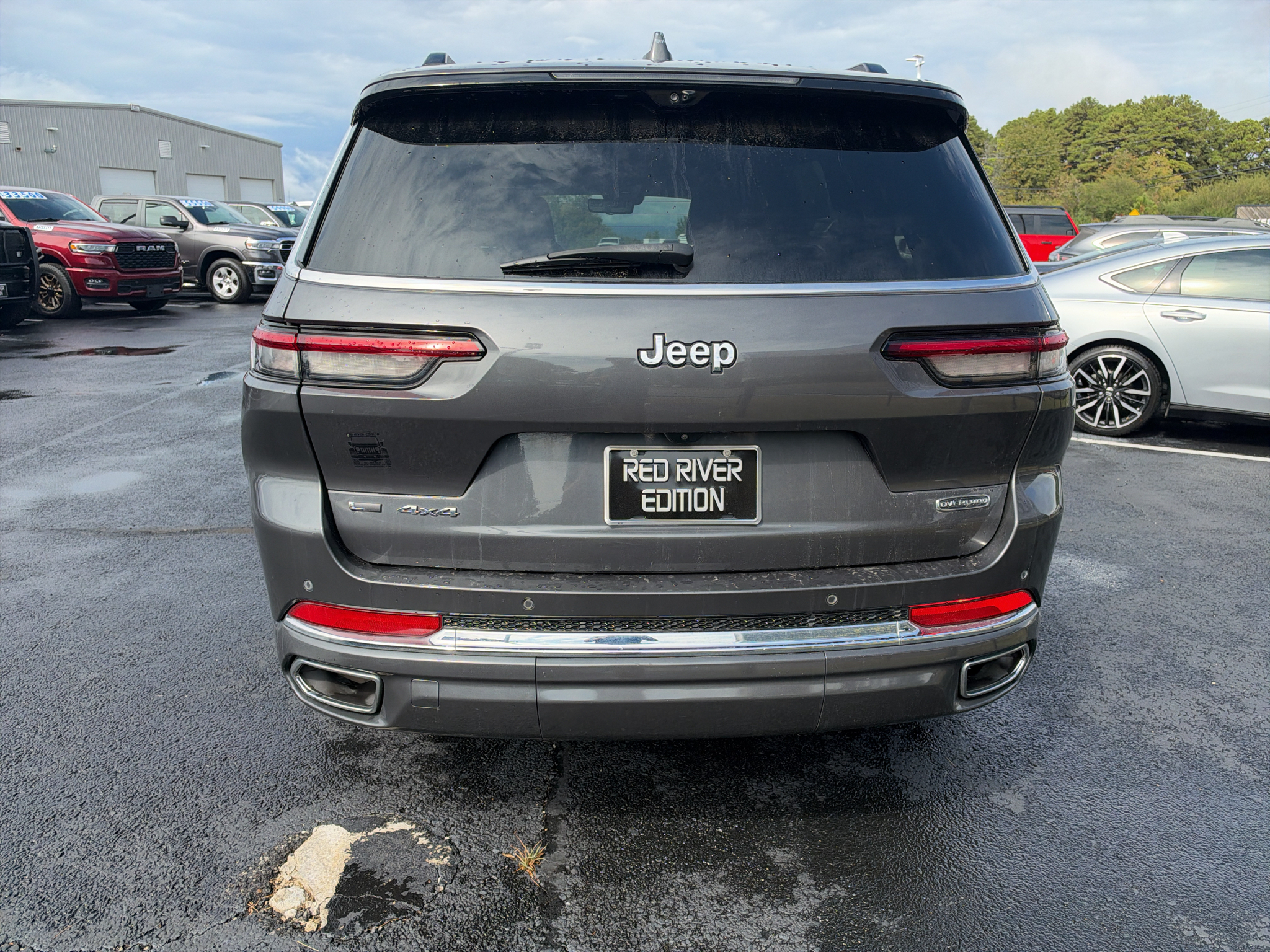 2022 Jeep Grand Cherokee L Overland photo 6