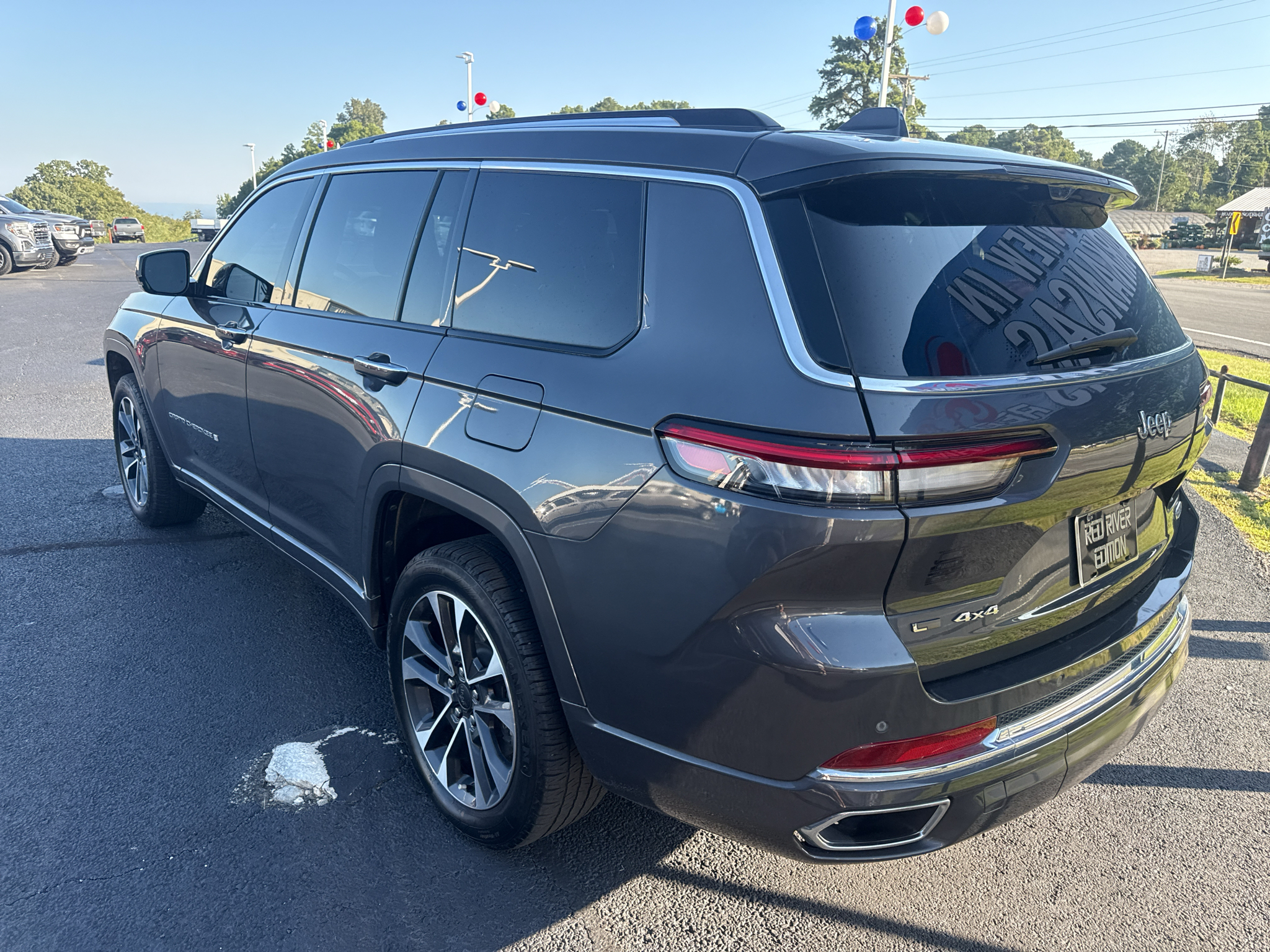 2022 Jeep Grand Cherokee L Overland photo 6