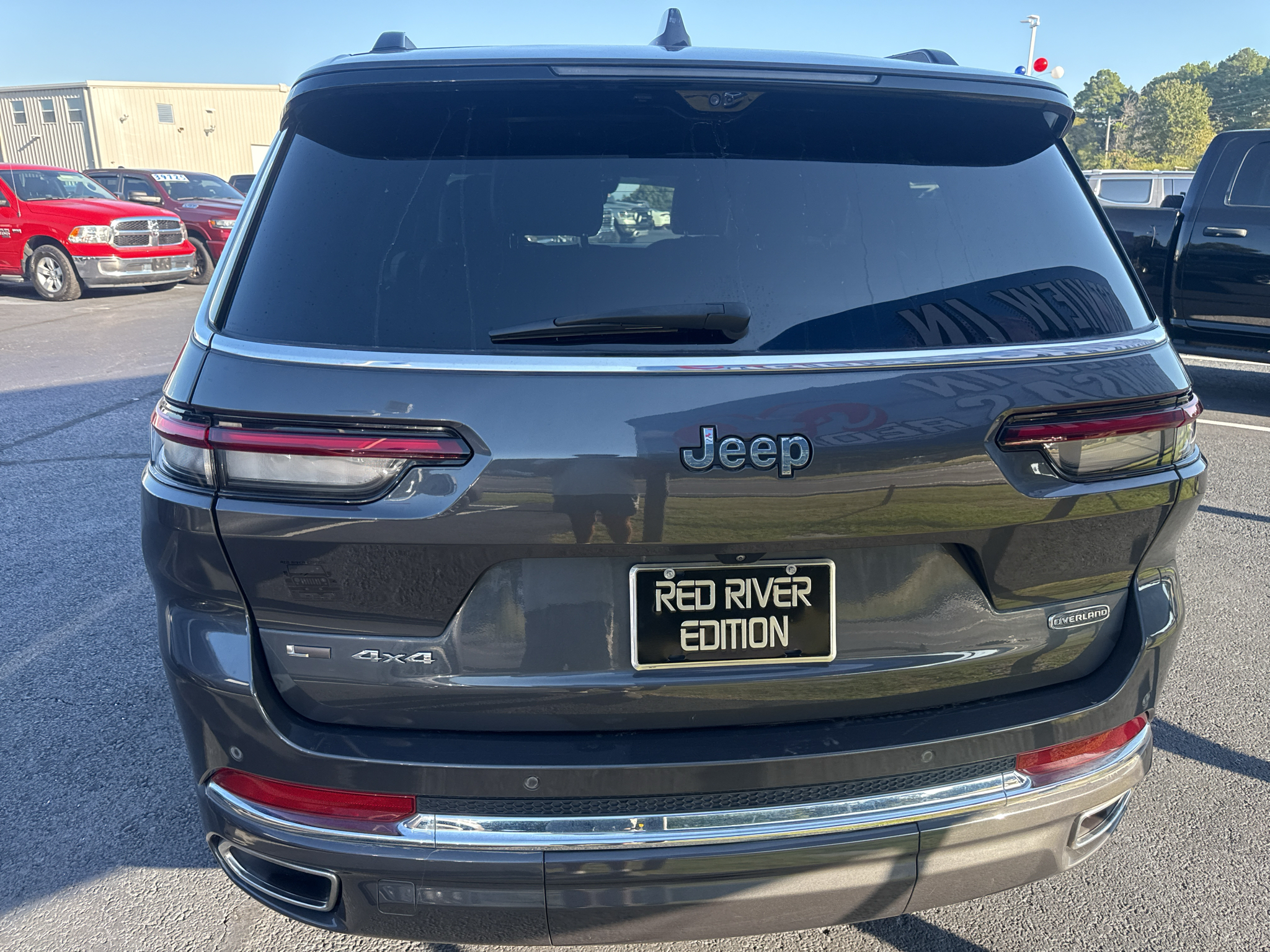 2022 Jeep Grand Cherokee L Overland photo 5