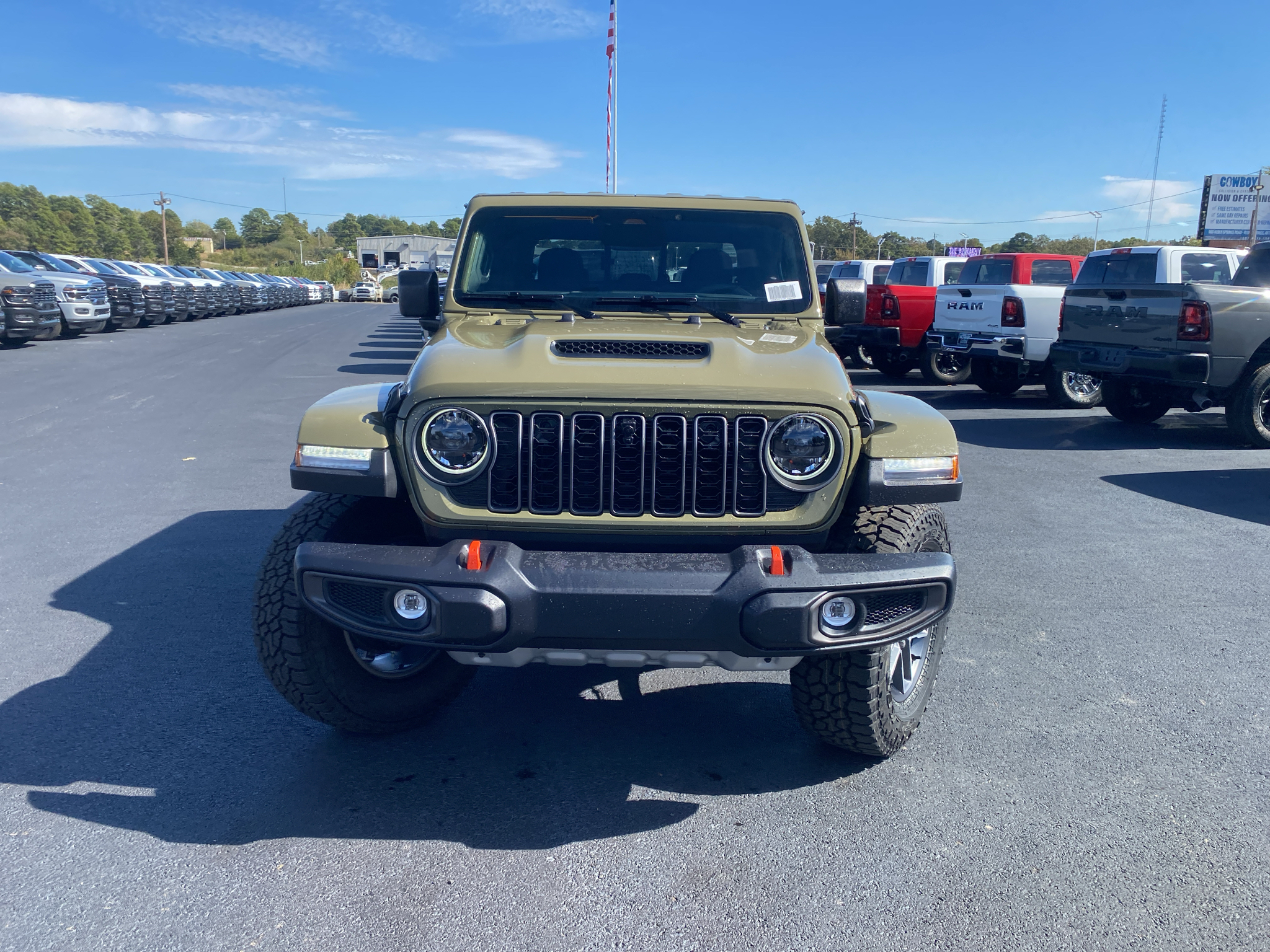 2027 Jeep Gladiator Mojave photo 2