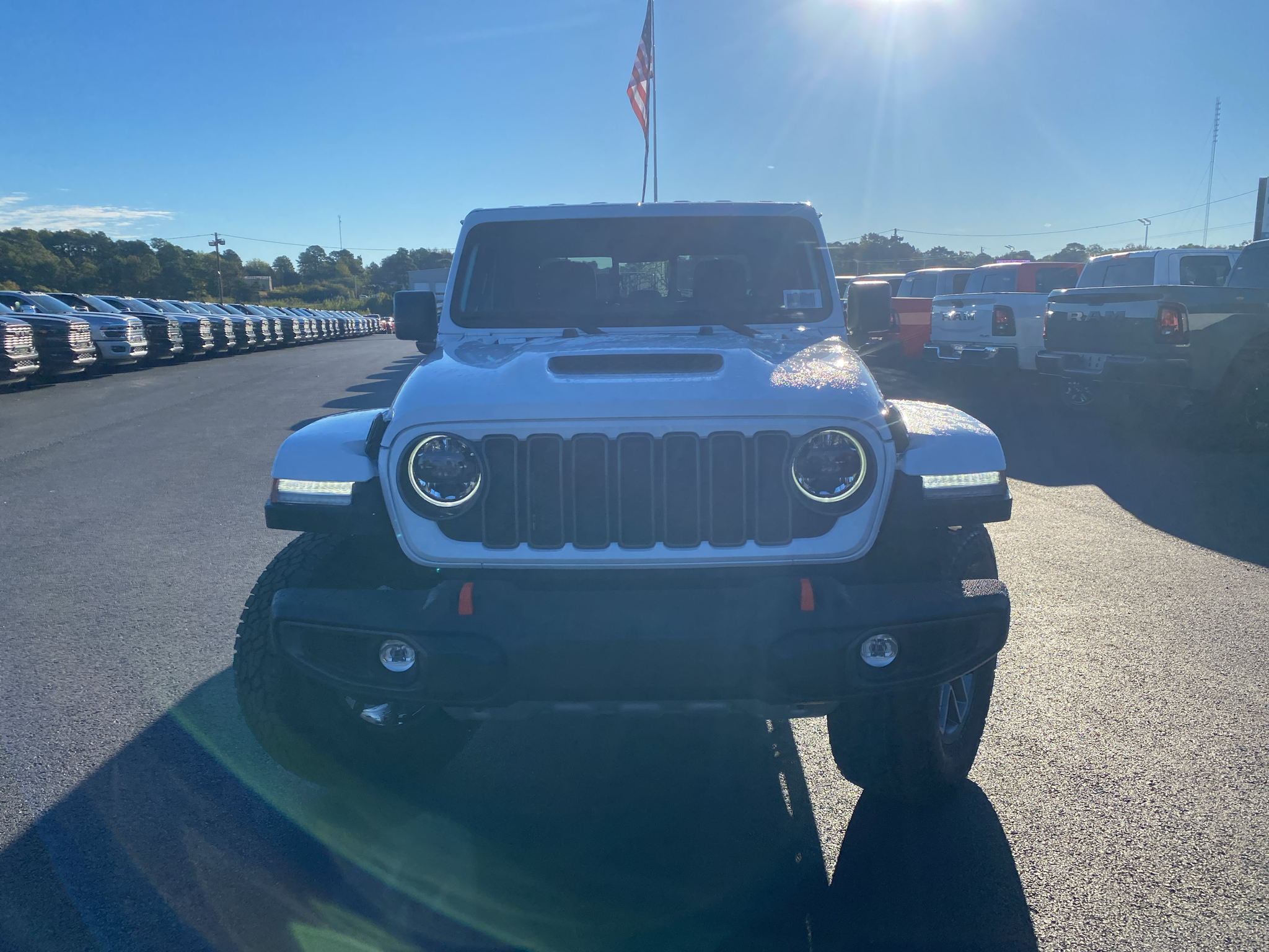 2027 Jeep Gladiator Mojave photo 3