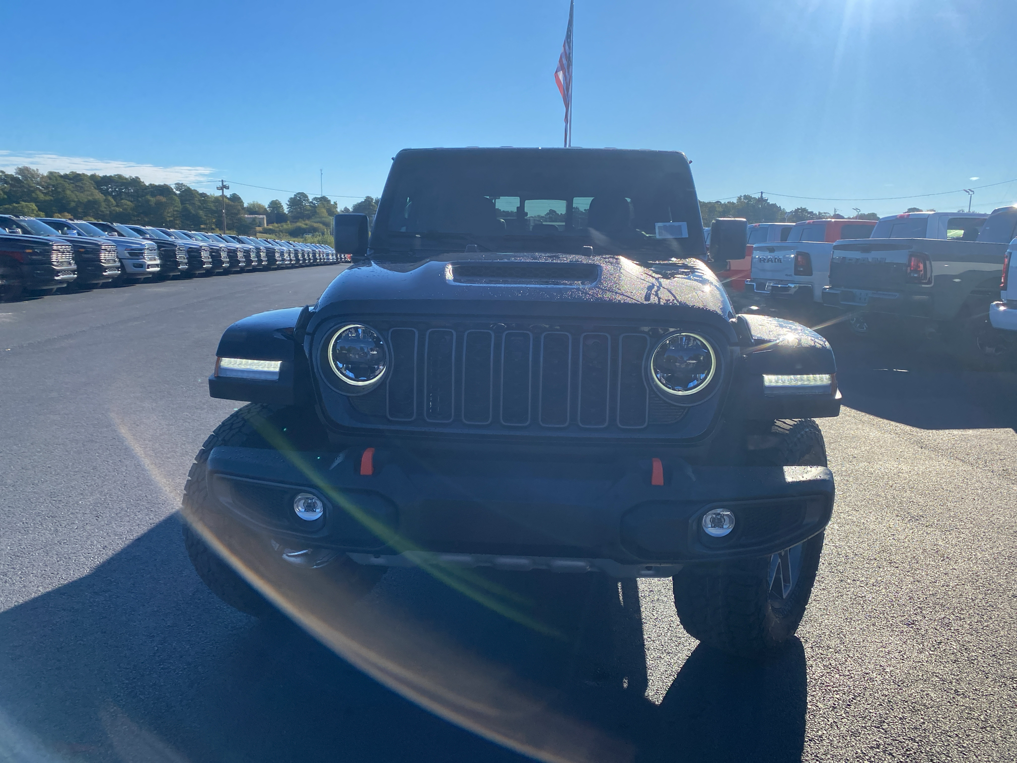 2027 Jeep Gladiator Mojave photo 2