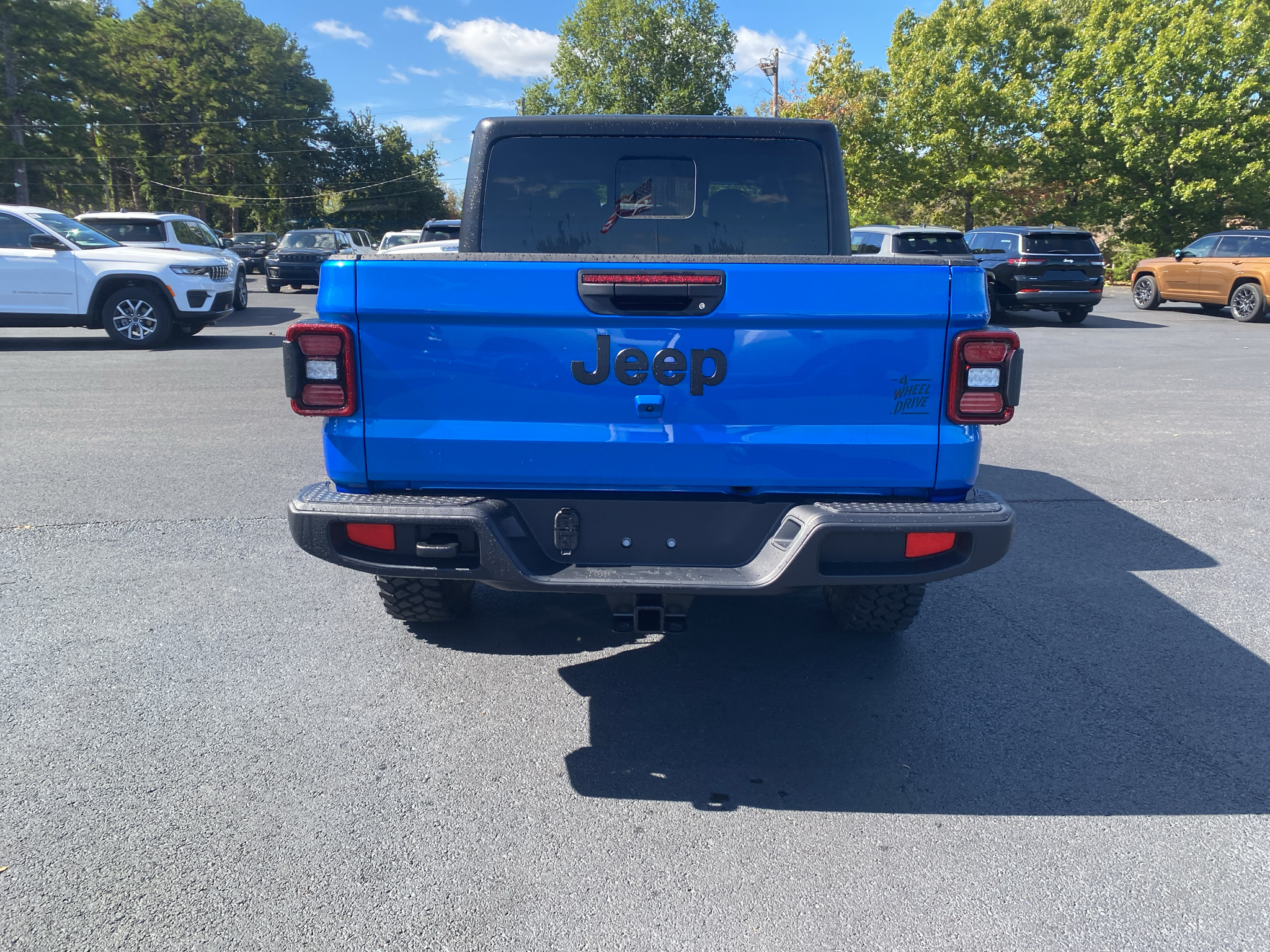 2027 Jeep Gladiator Willys photo 6