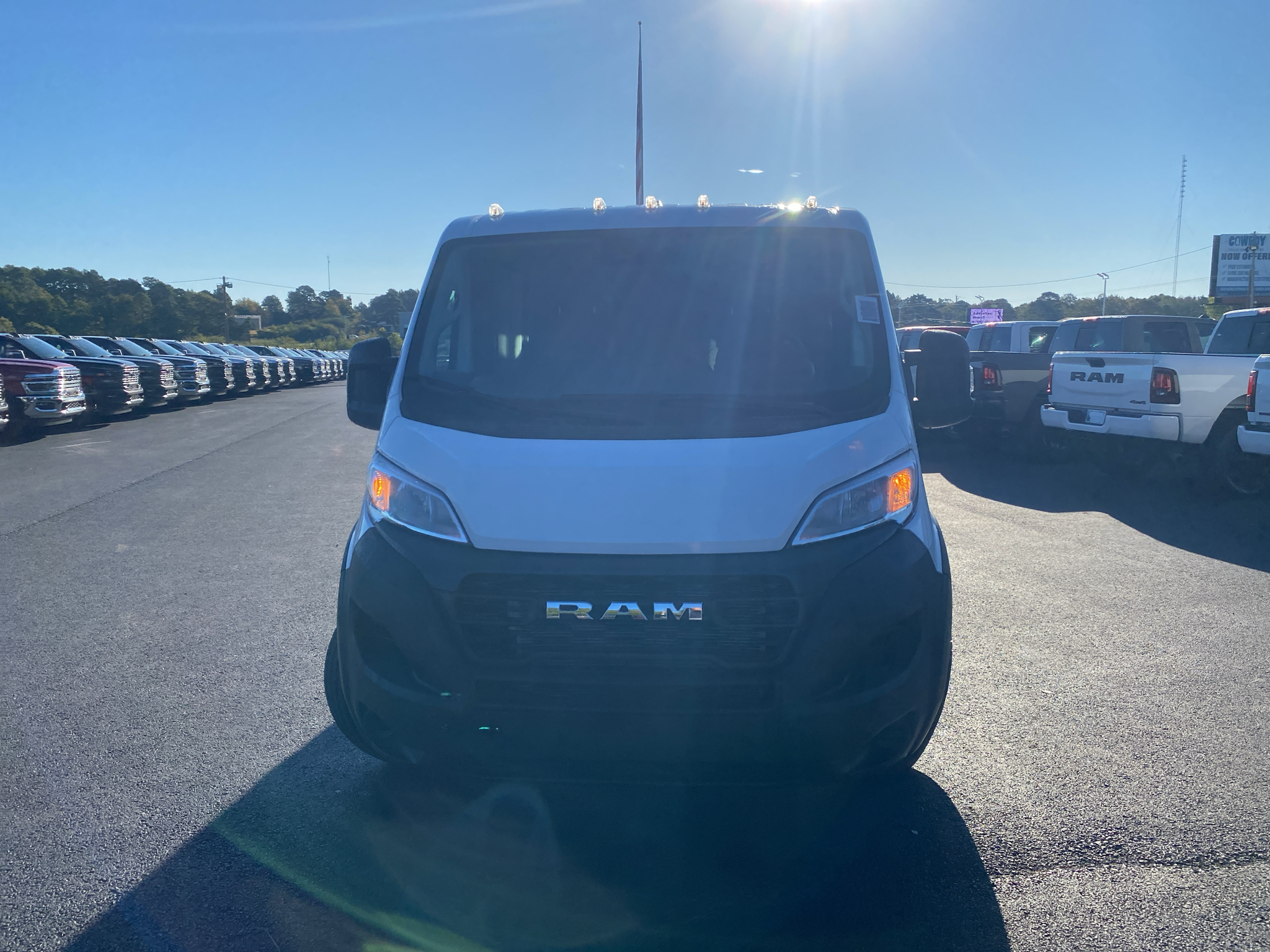 2027 Ram ProMaster 1500 Tradesman photo 2