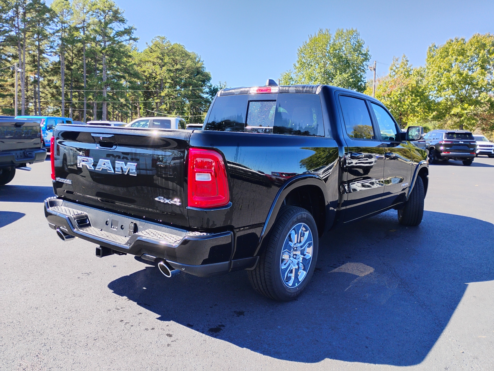 2027 Ram 1500 Big Horn photo 5