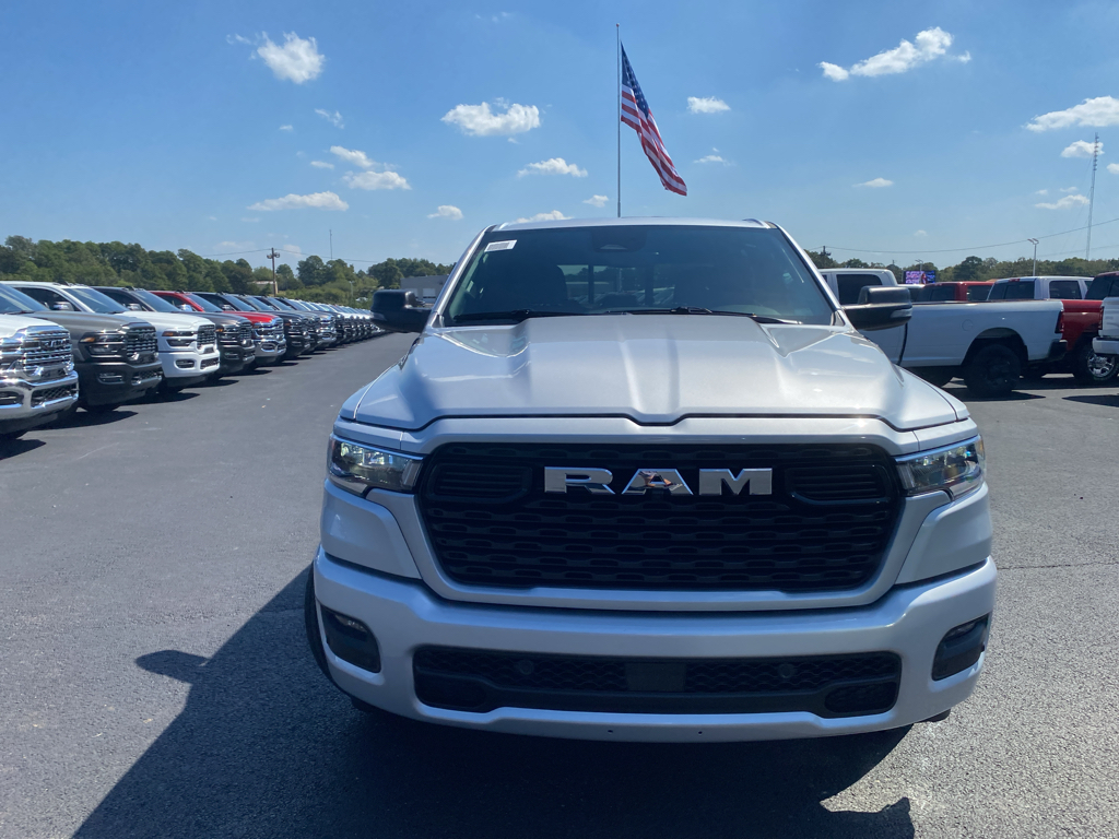 2027 Ram 1500 Big Horn photo 3
