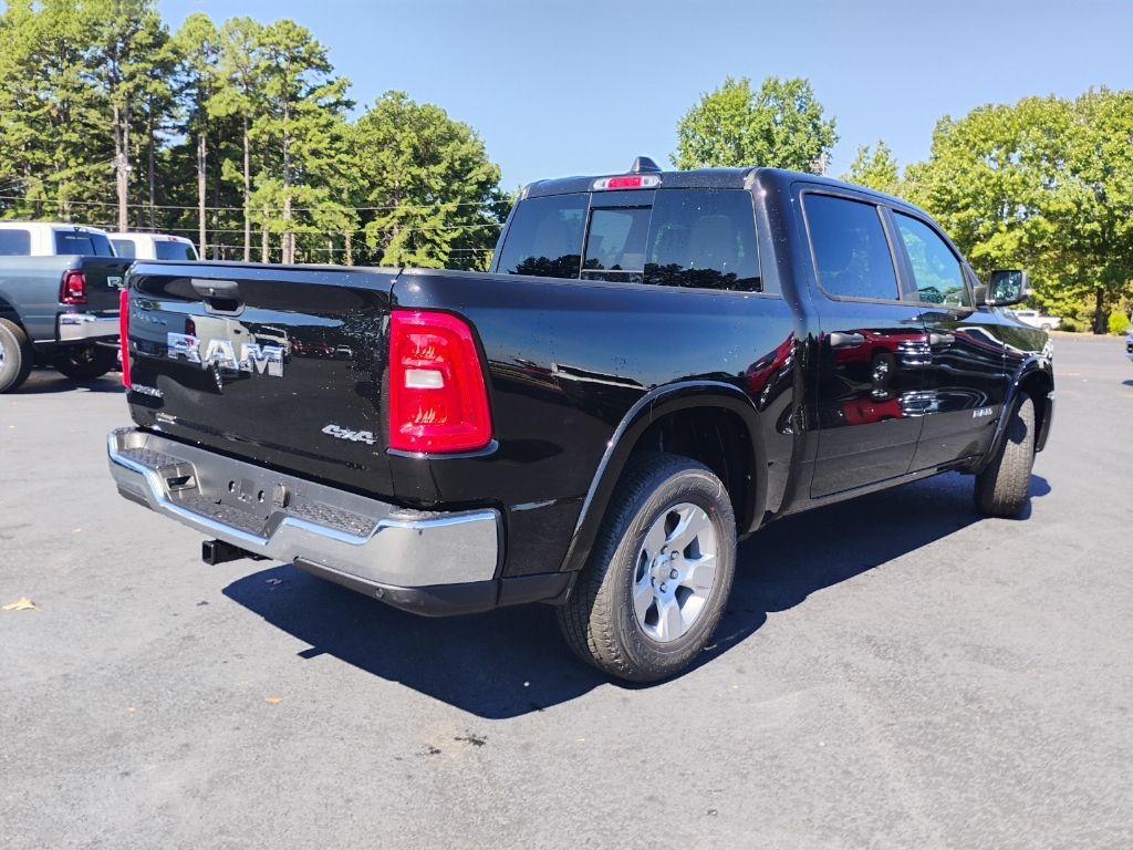 2027 Ram 1500 Big Horn photo 5