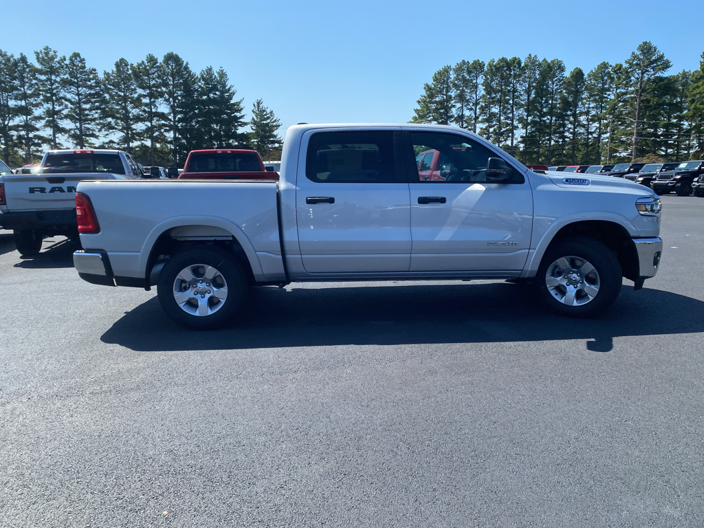 2027 Ram 1500 Big Horn photo 4
