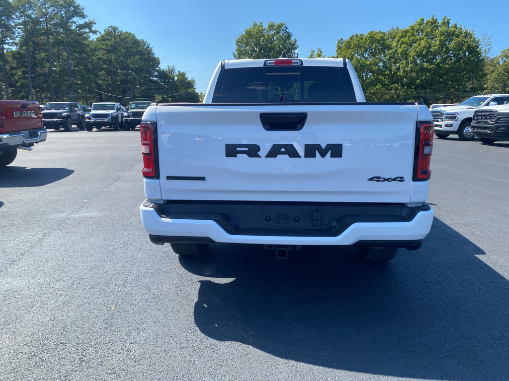 2027 Ram 1500 Big Horn photo 6
